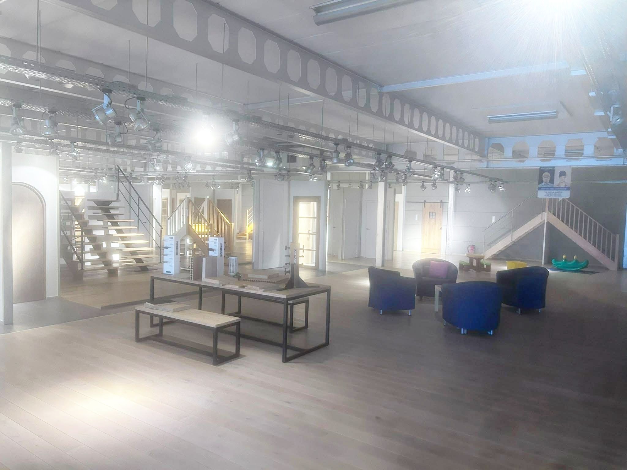 UNIEKE COMMERCIËLE LOCATIE 1.100 M2 MET PARKING  foto 4