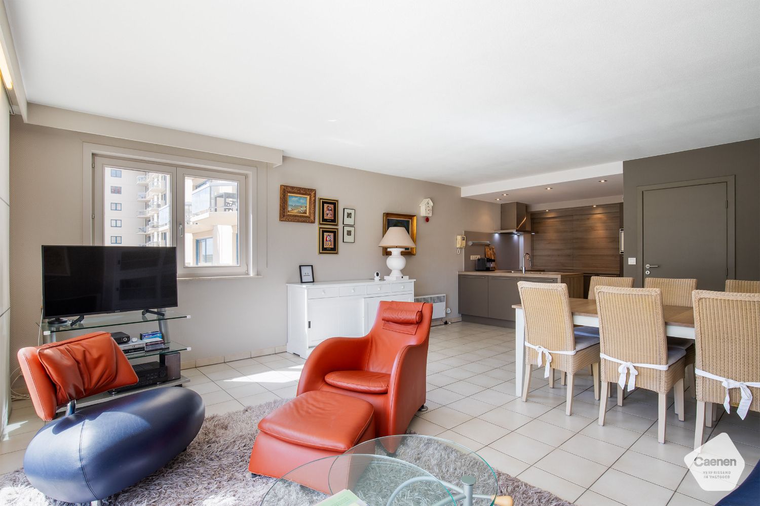 Lichtrijk tweeslaapkamer appartement van 105m2 in het hart van Nieuwpoort-Bad foto 5
