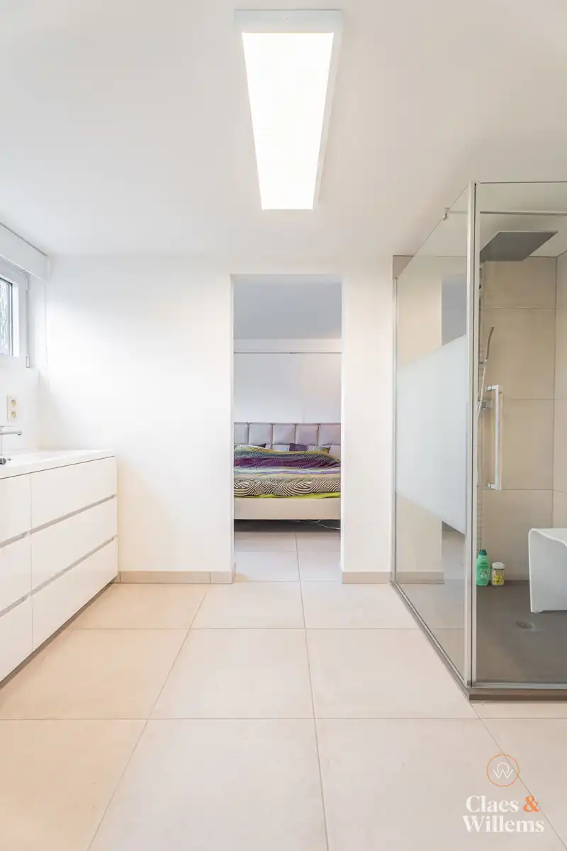 Charmante, ruime en energiezuinige kangoeroewoning te Halle foto 9