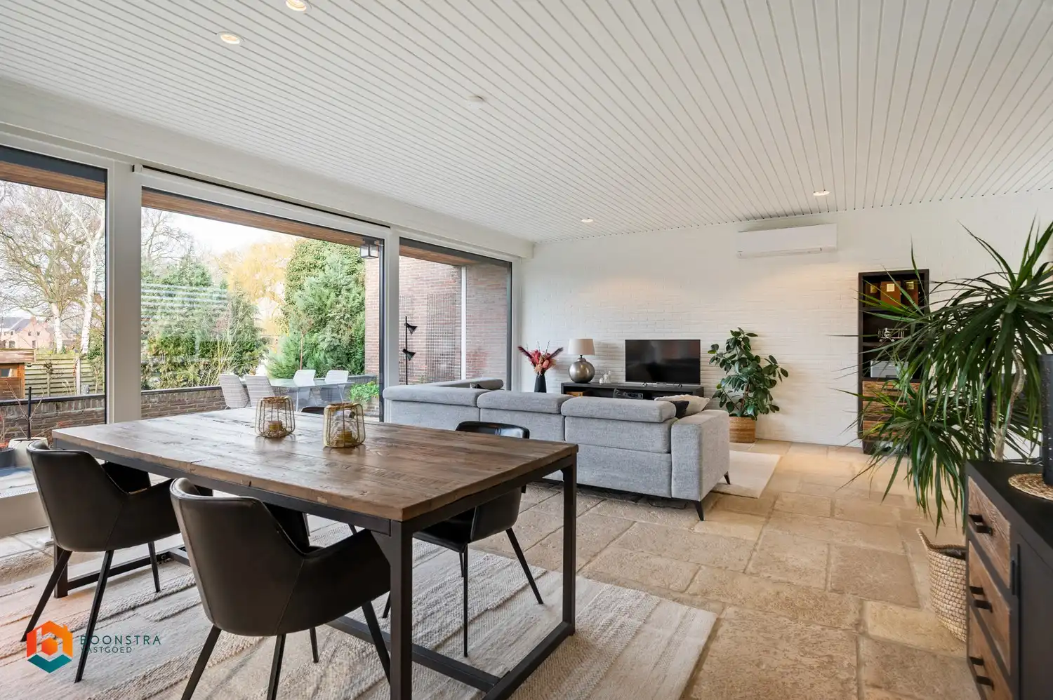 Energiezuinige woning met 3 Slpkrs en zonnige tuin (829m2) foto {{pictureIndex}}