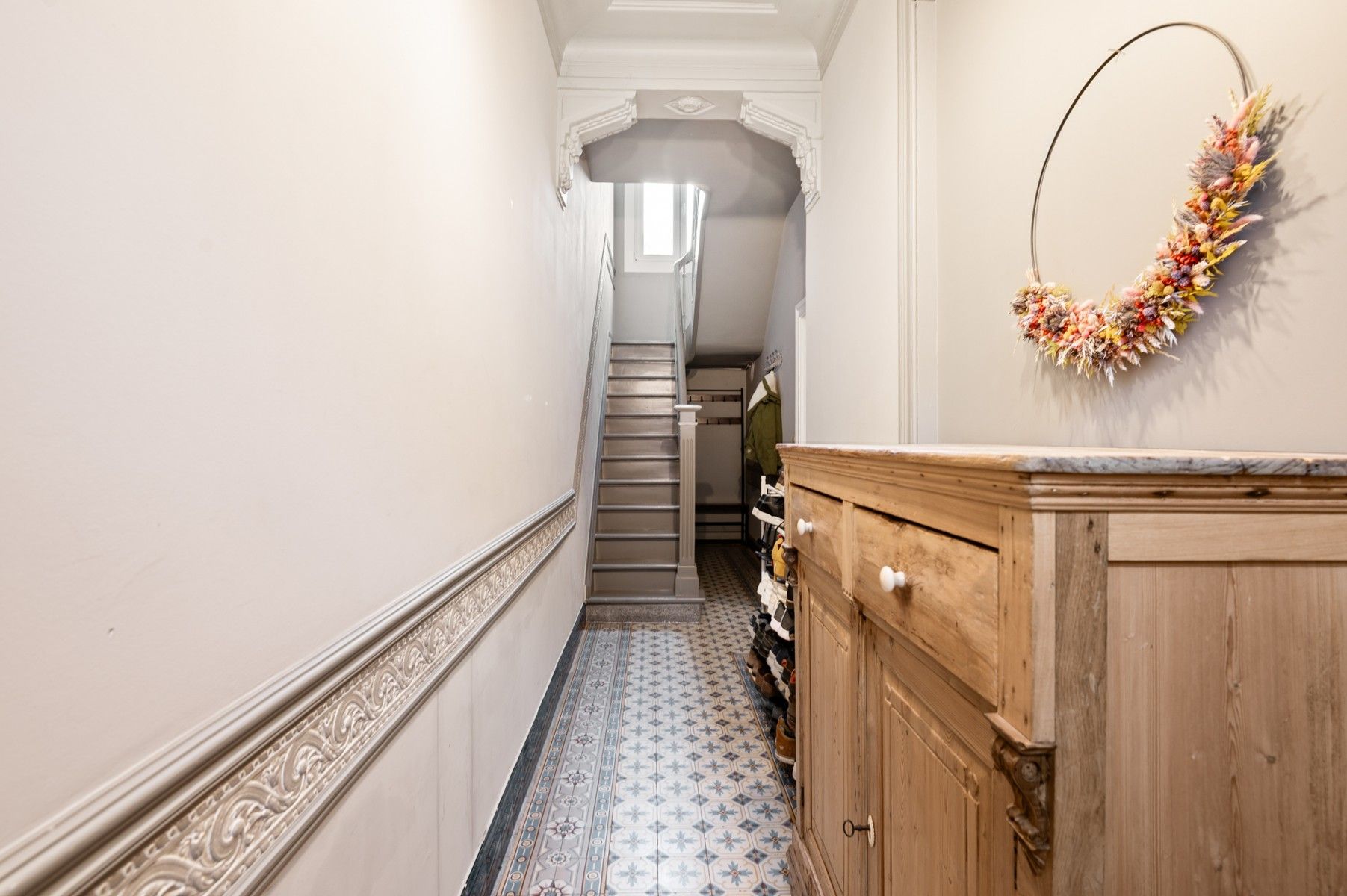 Woning met magazijn van 200 m² foto 2