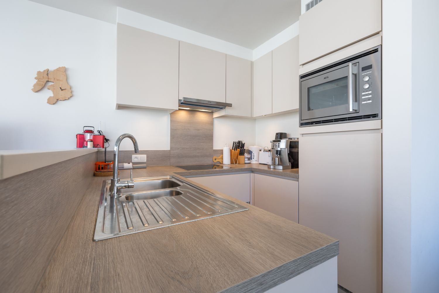 Prachtig 2 slaapkamer appartement met zeezicht in recent gebouw te Middelkerke foto 9