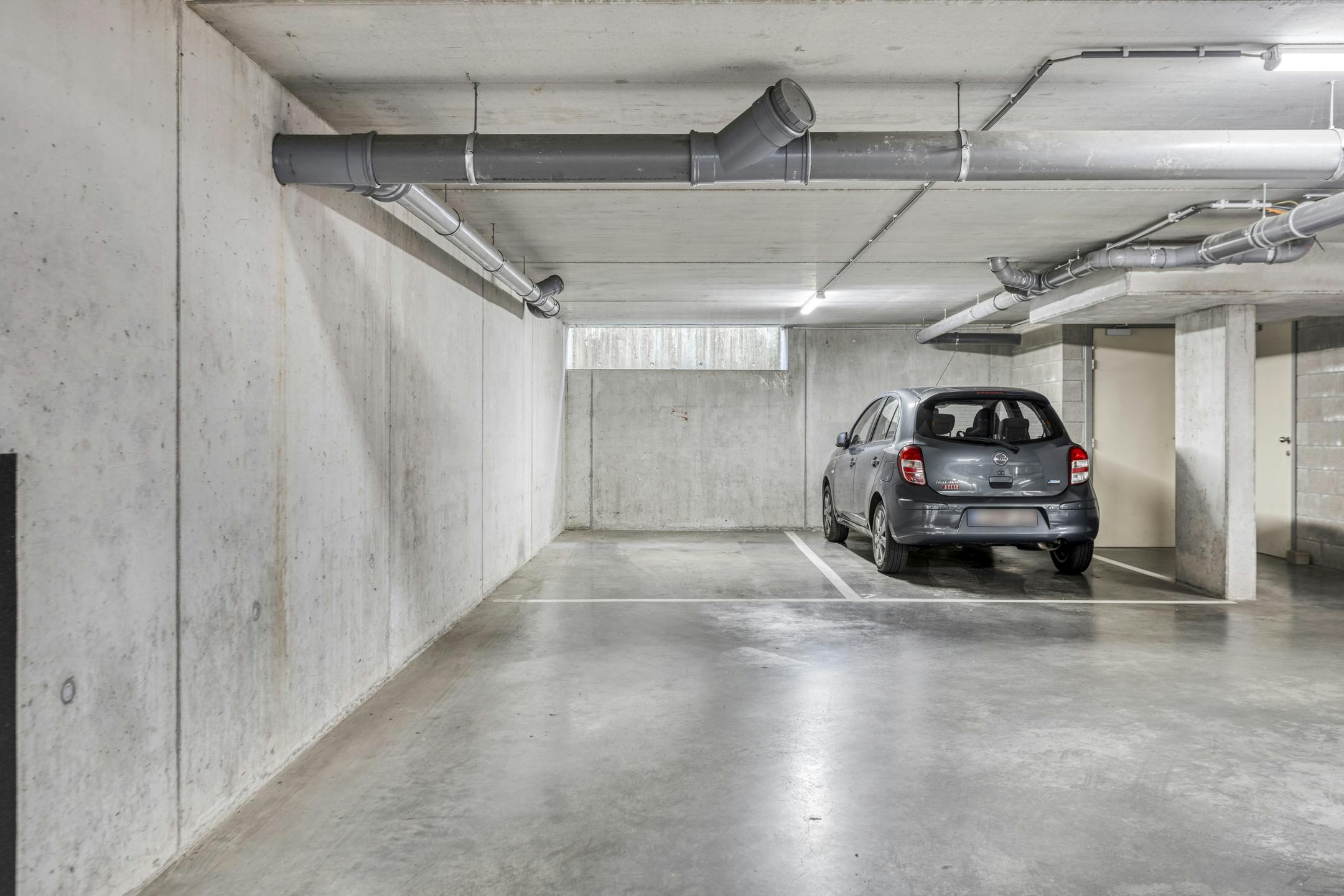 Lichtrijk & Luxueus gelijkvoersappartement in Genk foto 20