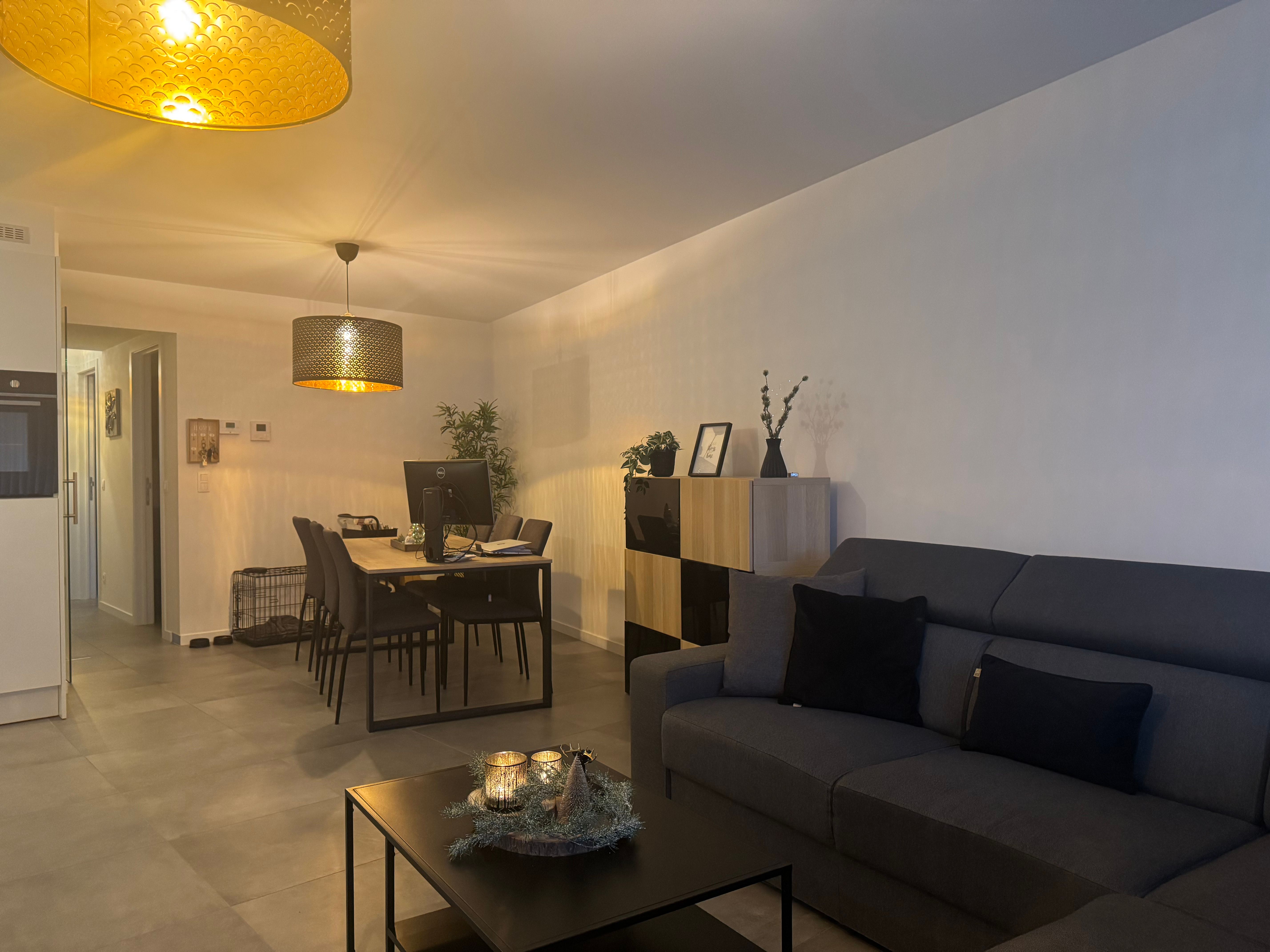 Modern appartement met terras en parkeerplaats in Residentie Vlinderpark – centrum Genk foto 3