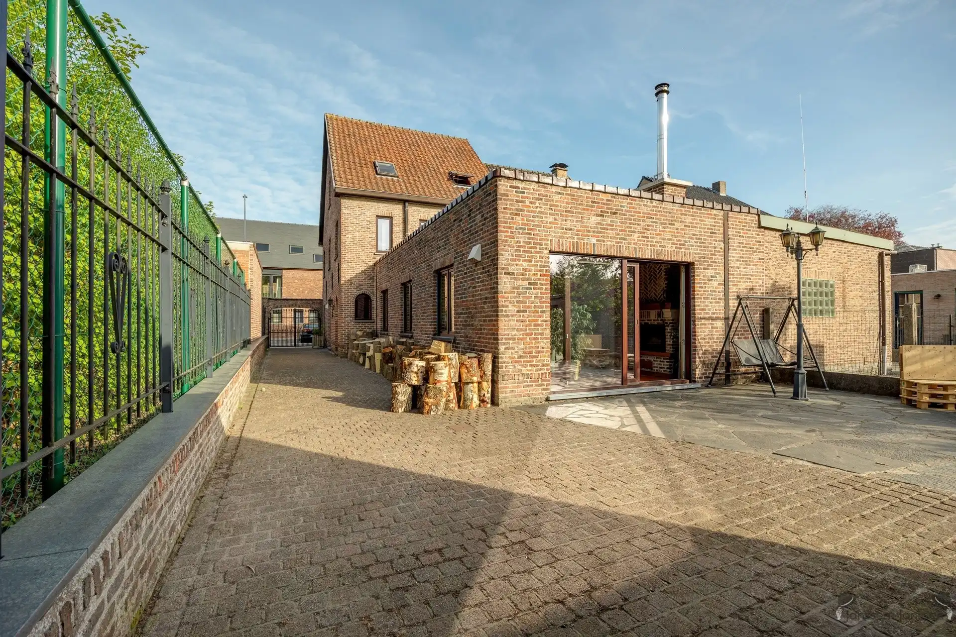 Ruime gezinswoning met 5 slaapkamers foto 20