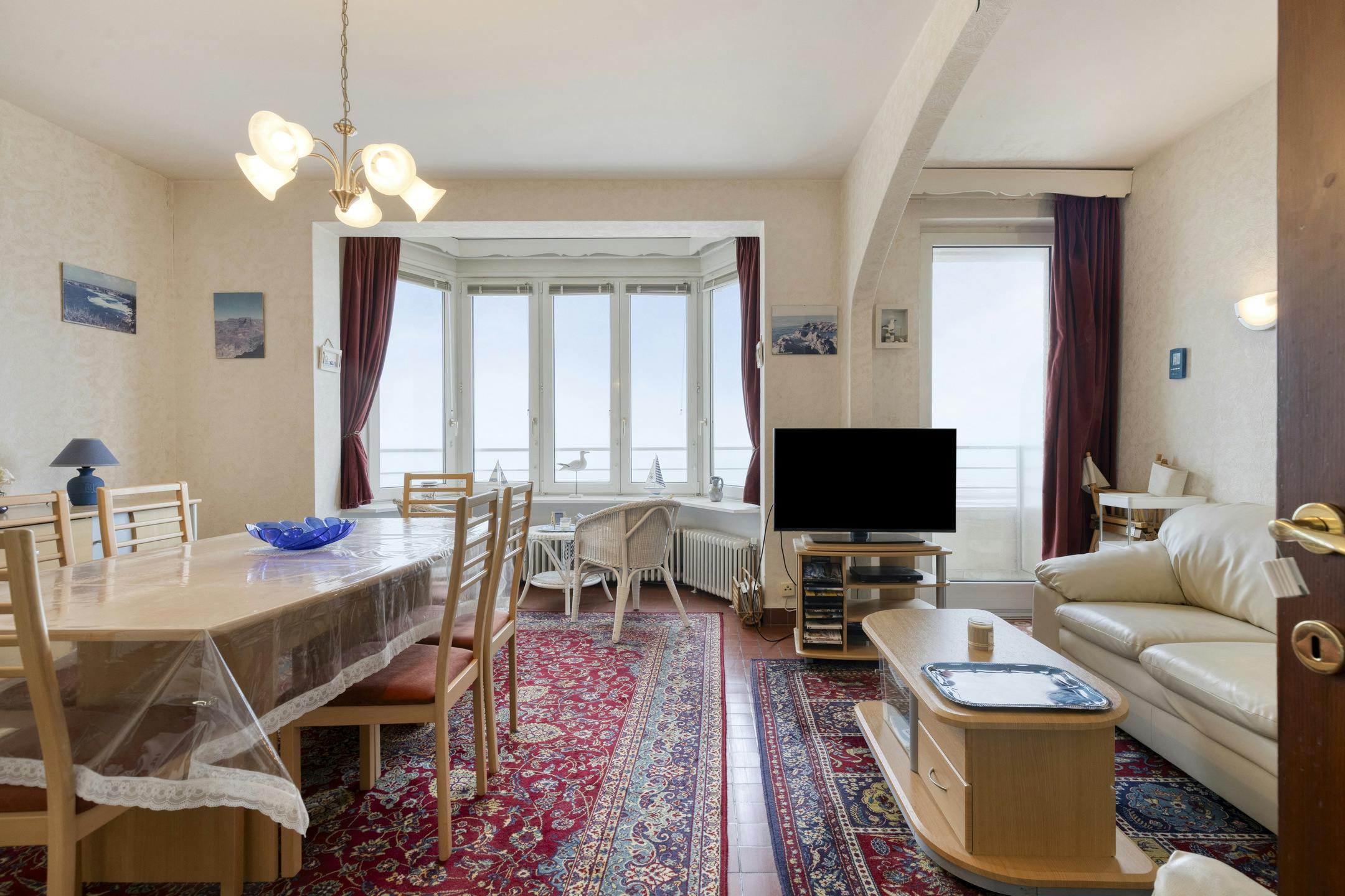 Appartement met 2 slaapkamers op de Zeedijk te De Panne foto 3