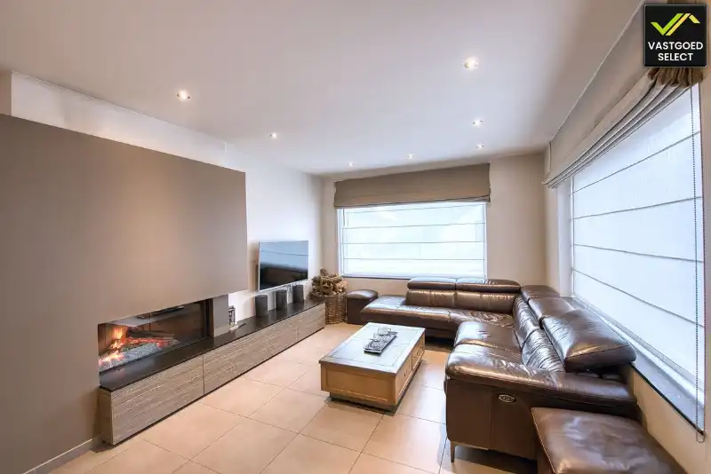 Halfopen bebouwing met 4 slaapkamers, zuidgerichte tuin en landelijk uitzicht in Sint-Laureins foto 5