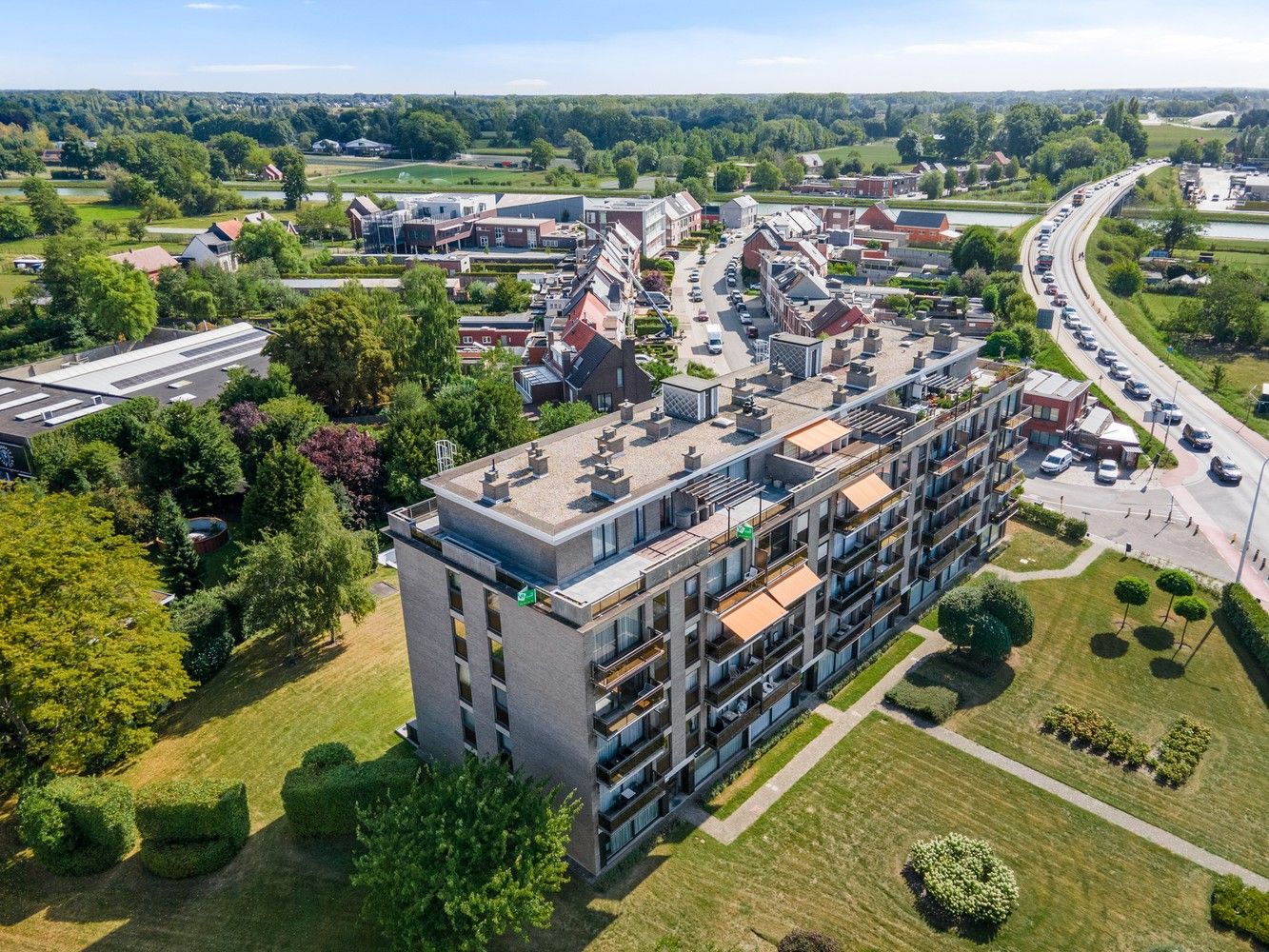 Prachtig verzorgd penthouse met 3 slaapkamers en 360° terras te Lier foto 27