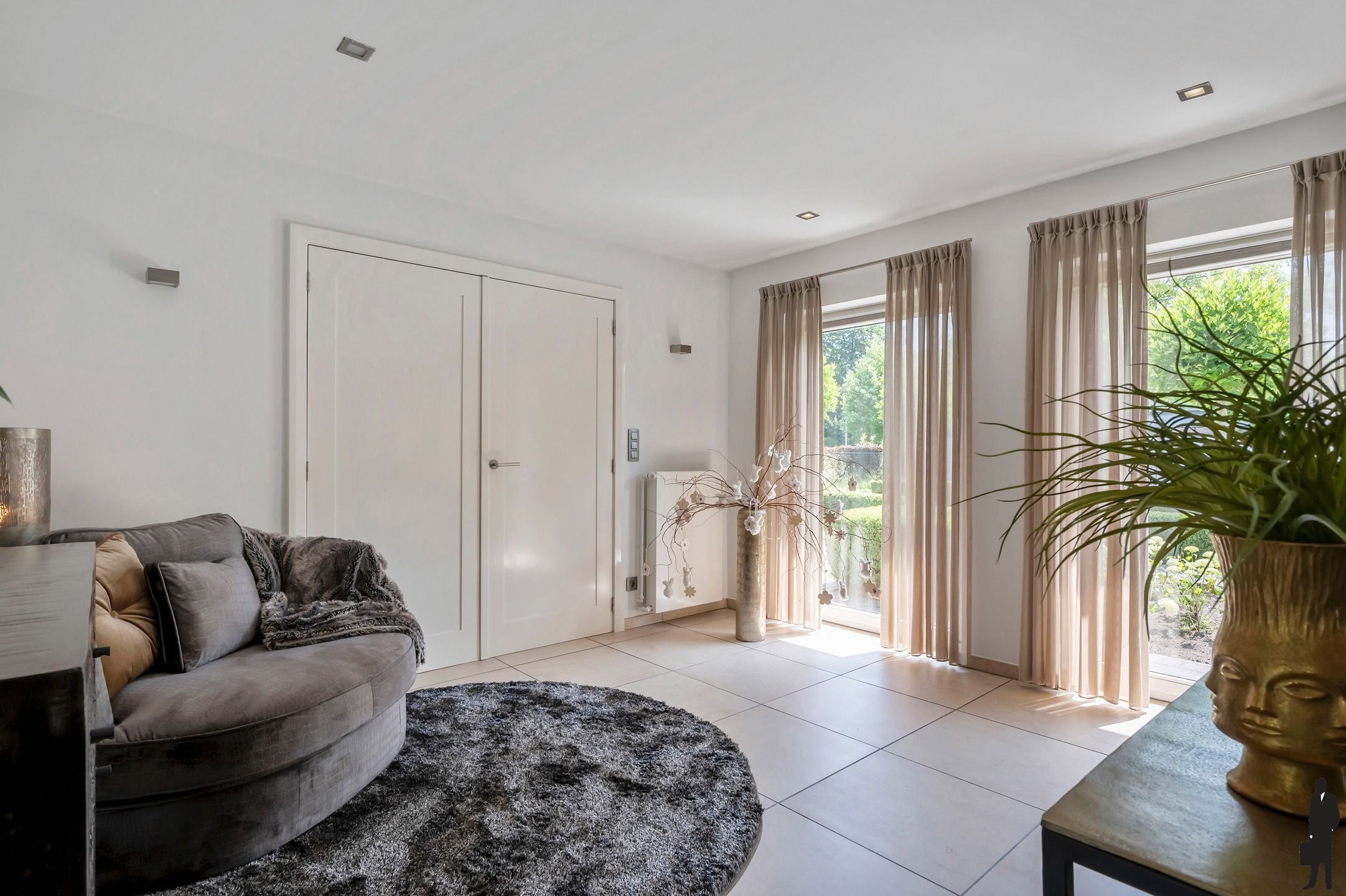 Tijdloze villa op perceel van ca. 1287 m².  foto 5
