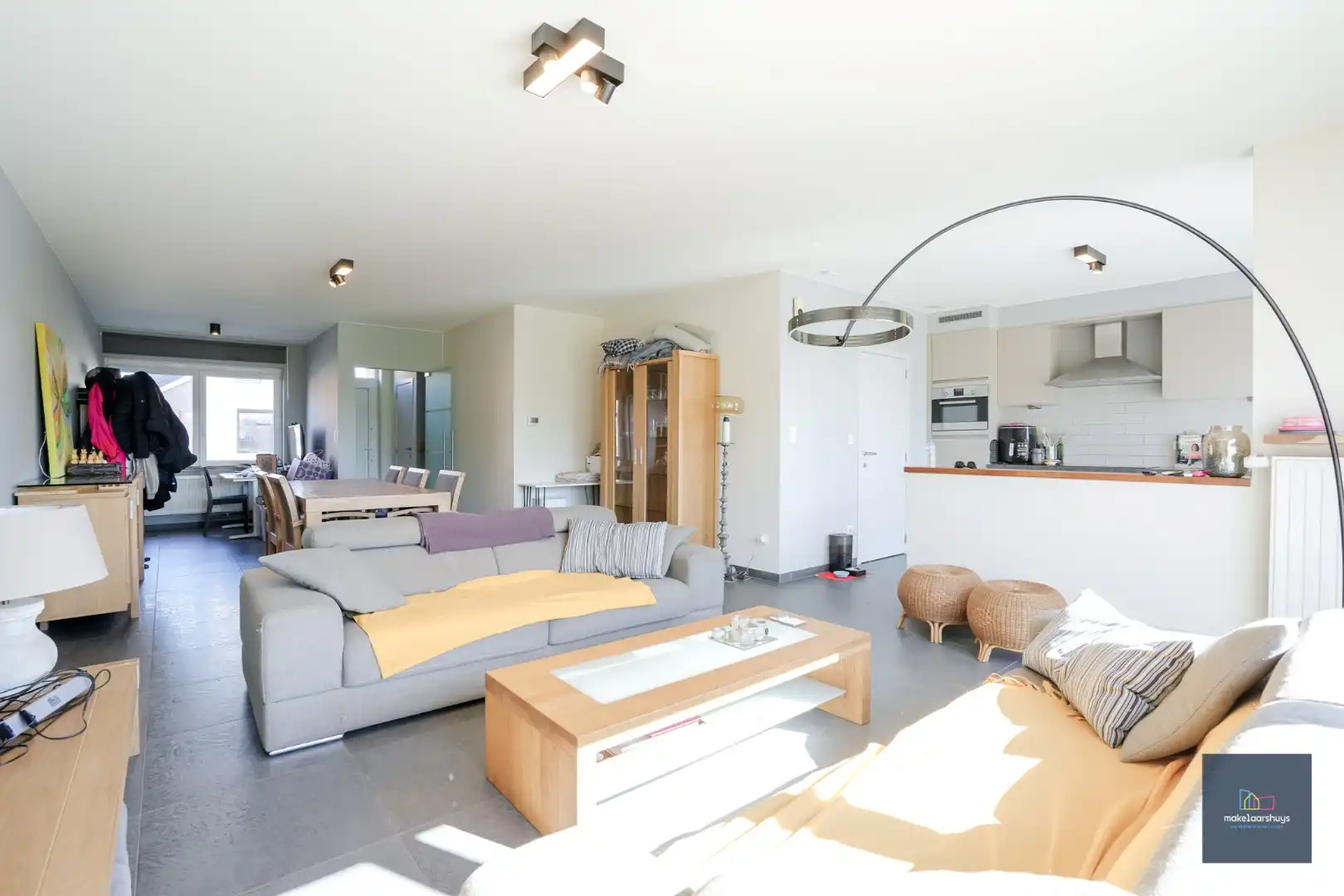 Rustig gelegen woning met 3slpk, garage en tuin foto 2