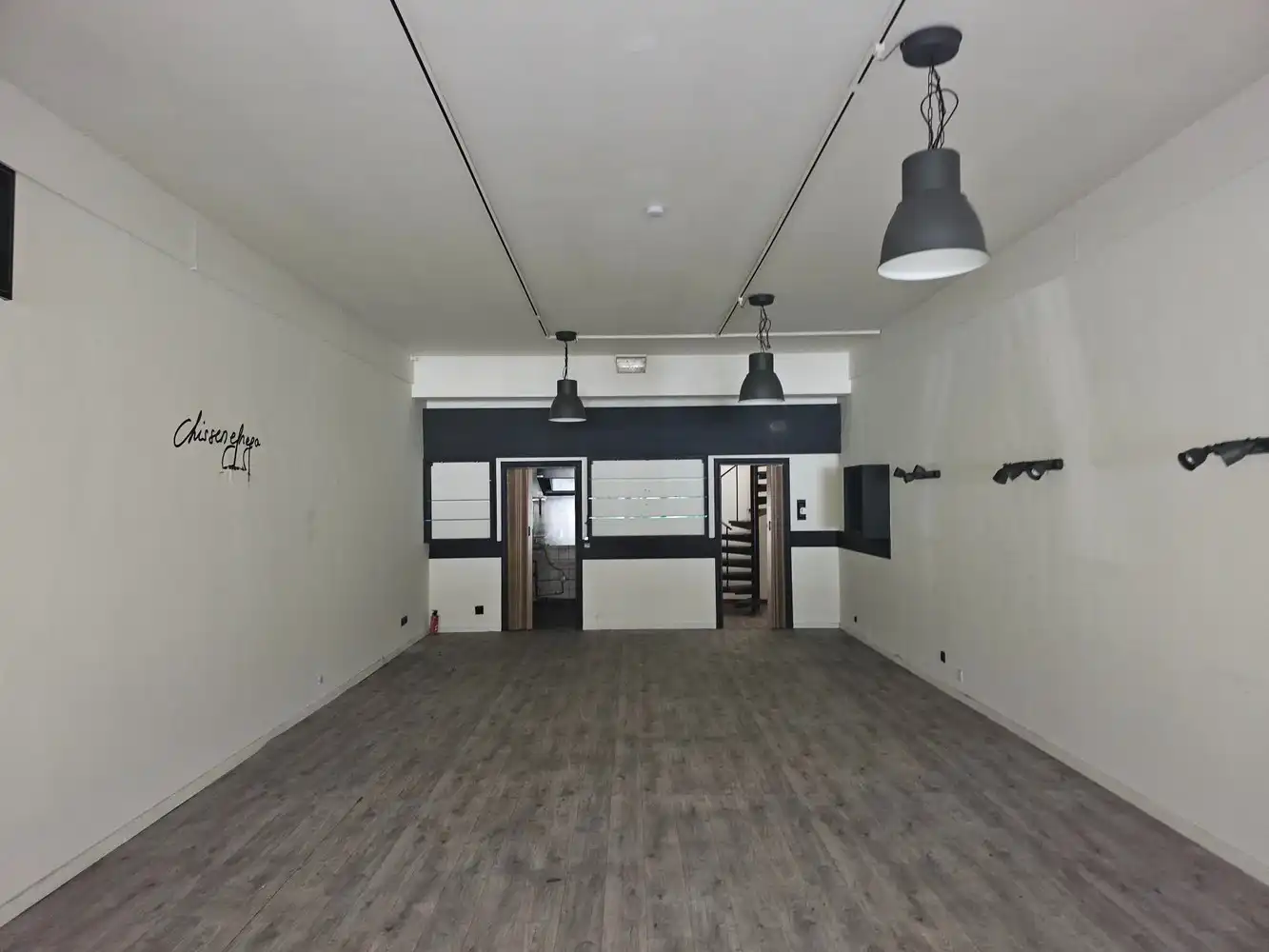 Commerciële ruimte te huur foto 2