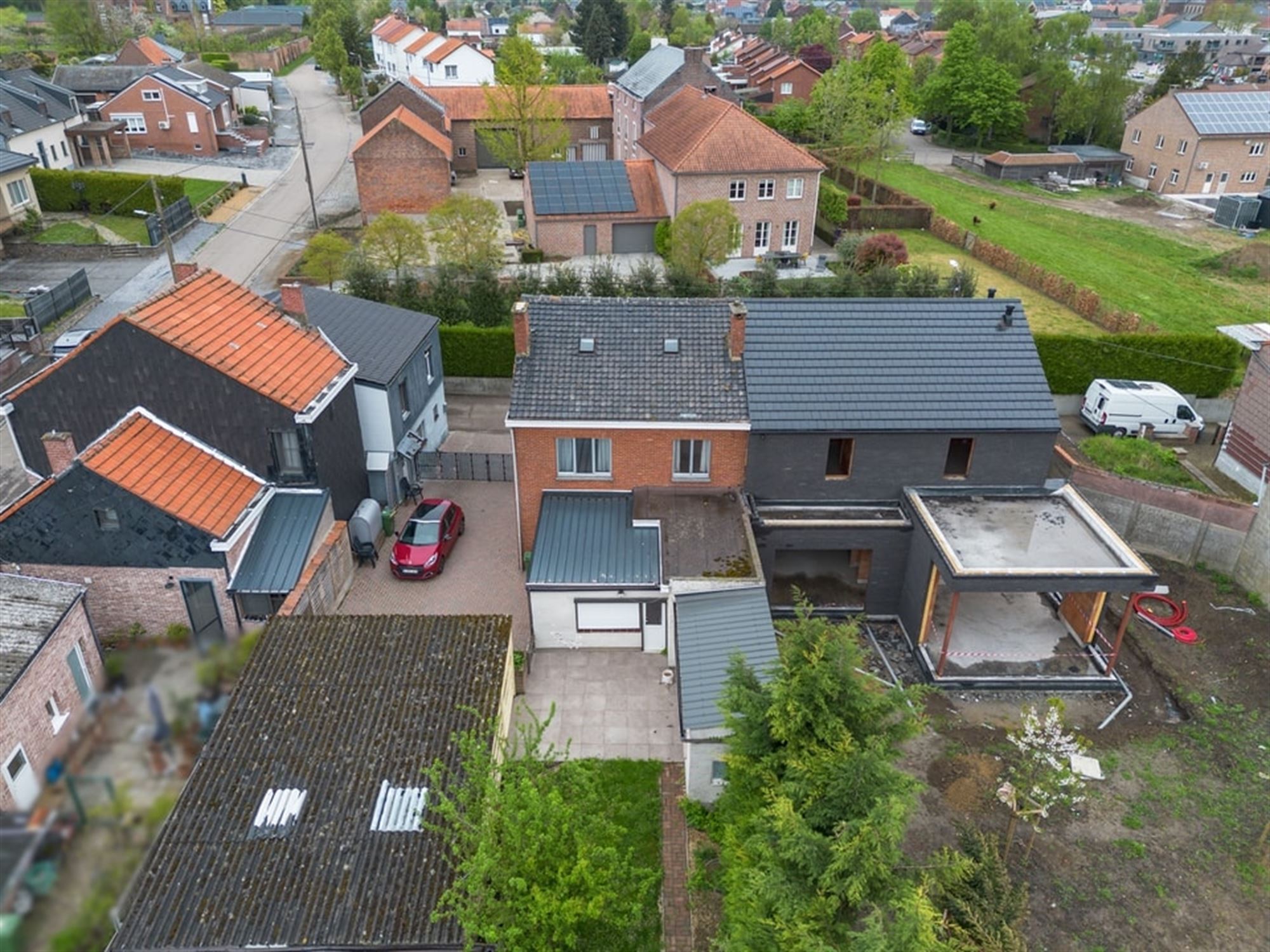 KNUSSE GEZINSWONING MET 3 SLKS IN HET LANDELIJKE GINGELOM foto 6