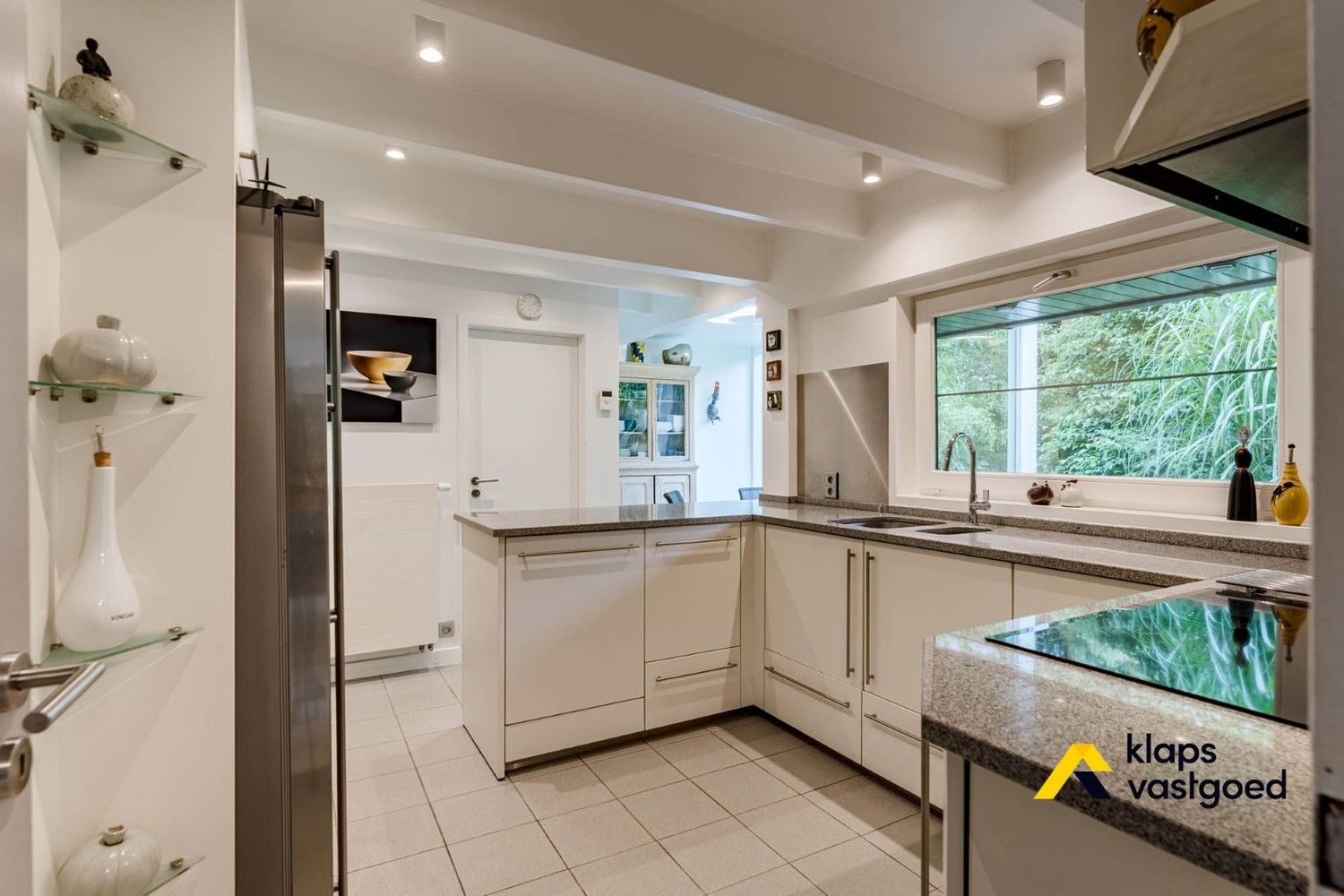 WONING MET PRAKTIJKRUIMTE EN PARKTUIN OP 21 ARE foto 16
