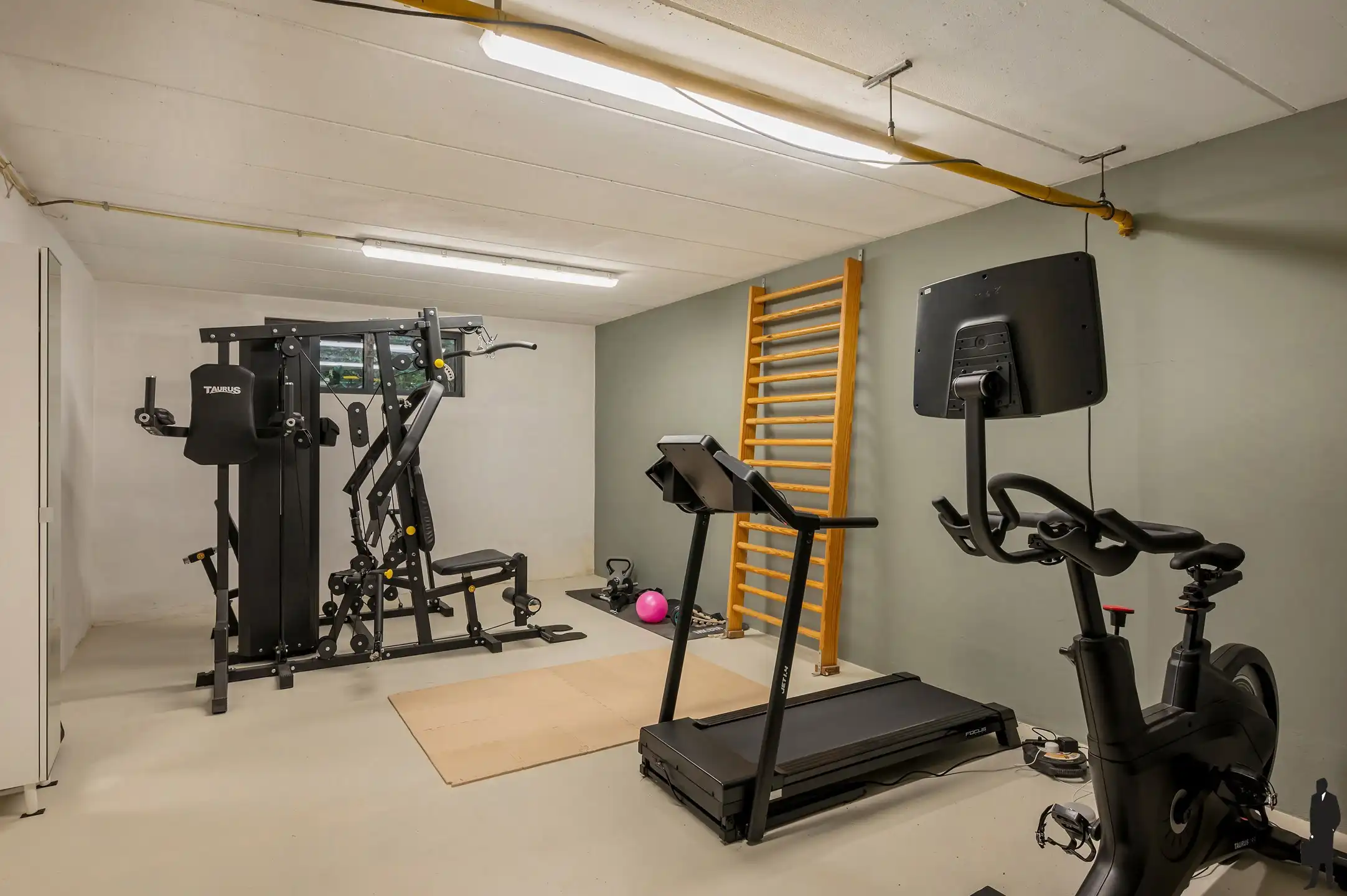 Volledig vernieuwde laagbouwvilla met 4 slaapkamers op residentiële ligging te Dennendael. foto 40