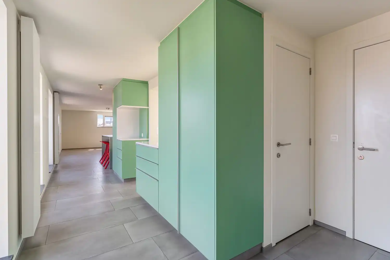 Modern, rustig gelegen en bijzonder ruim appartement met 4 slaapkamers, 2 badkamers en 2 terrassen te centrum Leuven! foto 2