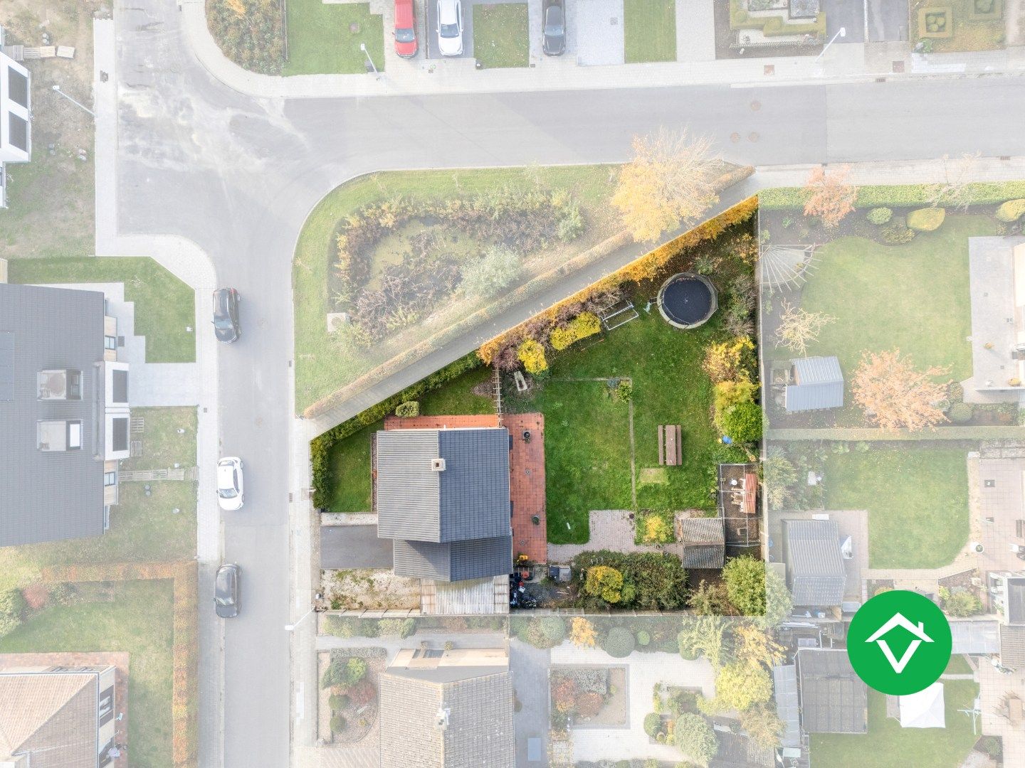 Instapklare vrijstaande woning met zonnige tuin in rustige woonwijk te Eernegem foto 24