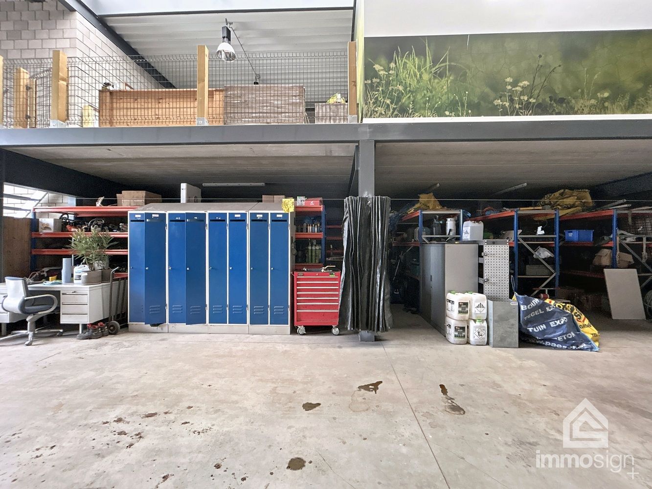 Veelzijdige halfopen bedrijfshal met kantoor en buitenruimte in Pelt! foto 4