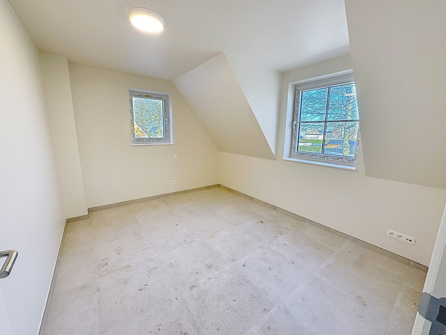 Prachtige en zéér ruime woning met kwaliteitsvolle afwerking foto 16