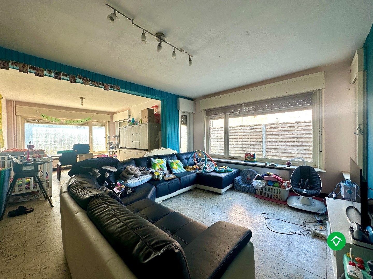 Ruime gezinswoning op perceel van 1126 m²  - tal van mogelijkheden! foto 4