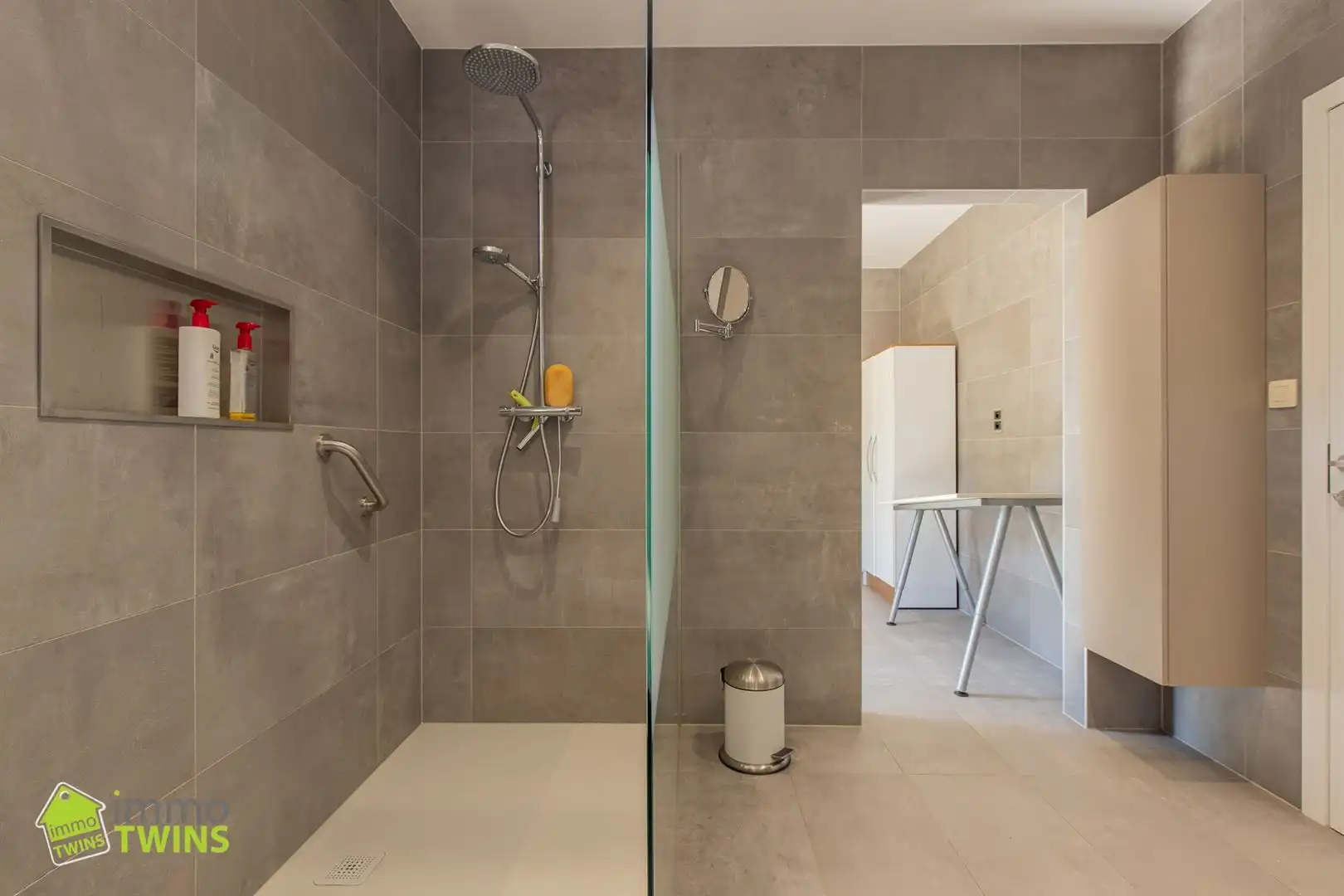 Uitzonderlijk ruime en veelzijdige praktijkwoning / cohousing met tal van mogelijkheden foto 31