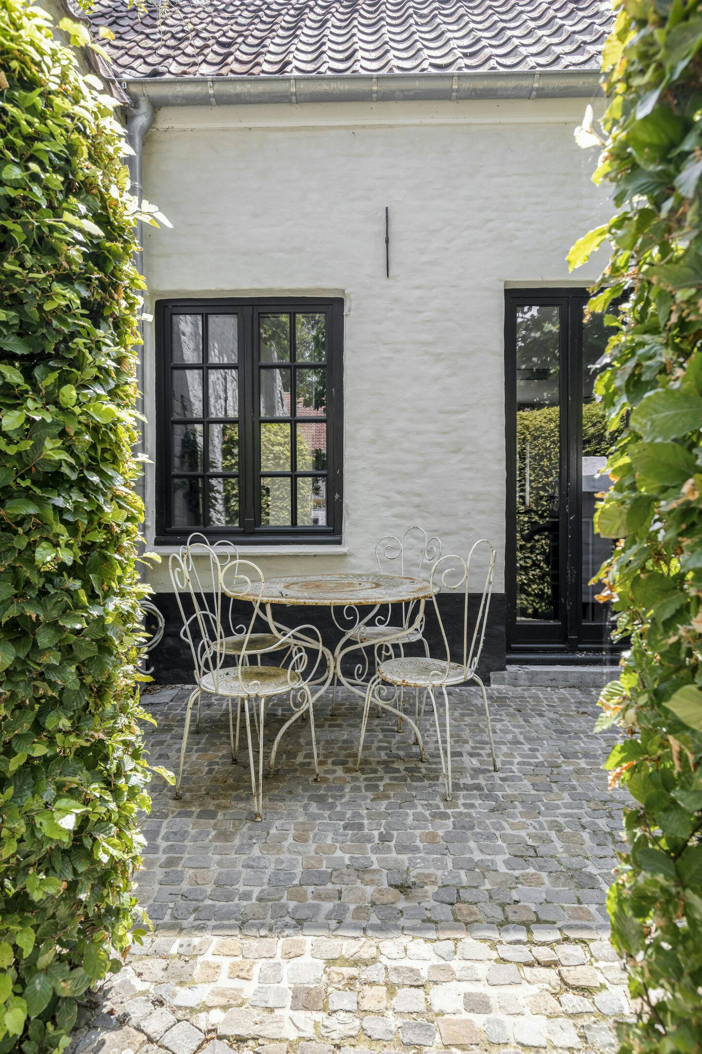 Uitzonderlijk huis in hartje Damme foto 2