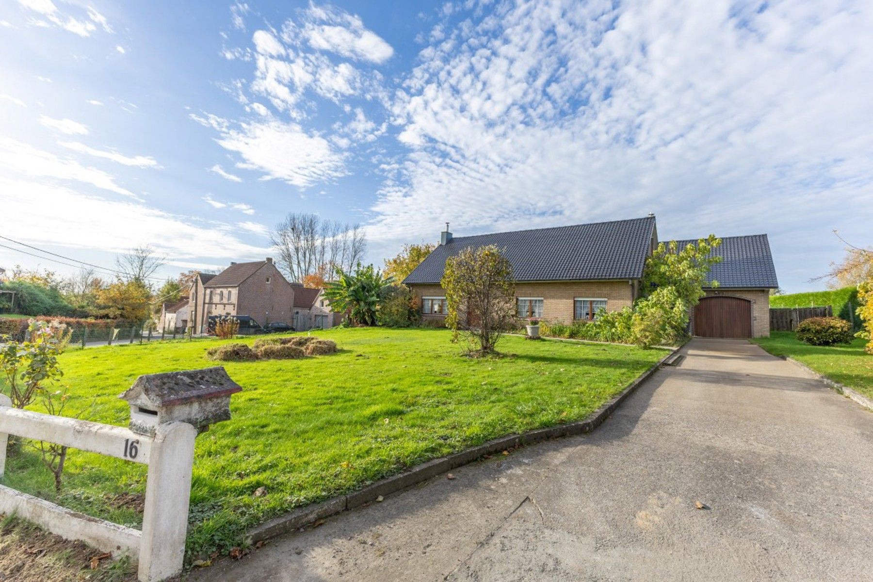 Ruime, rustig gelegen villa foto 19