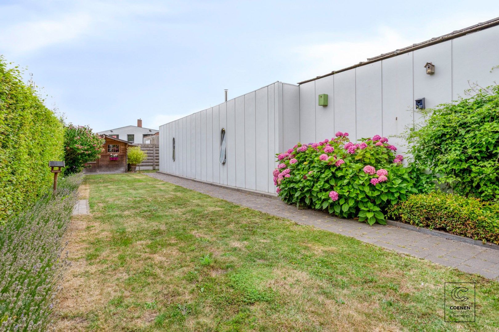 Instapklare woning met 2 slpk, ruime garage en zonnige tuin op TOPlocatie te Wommelgem!  foto 30