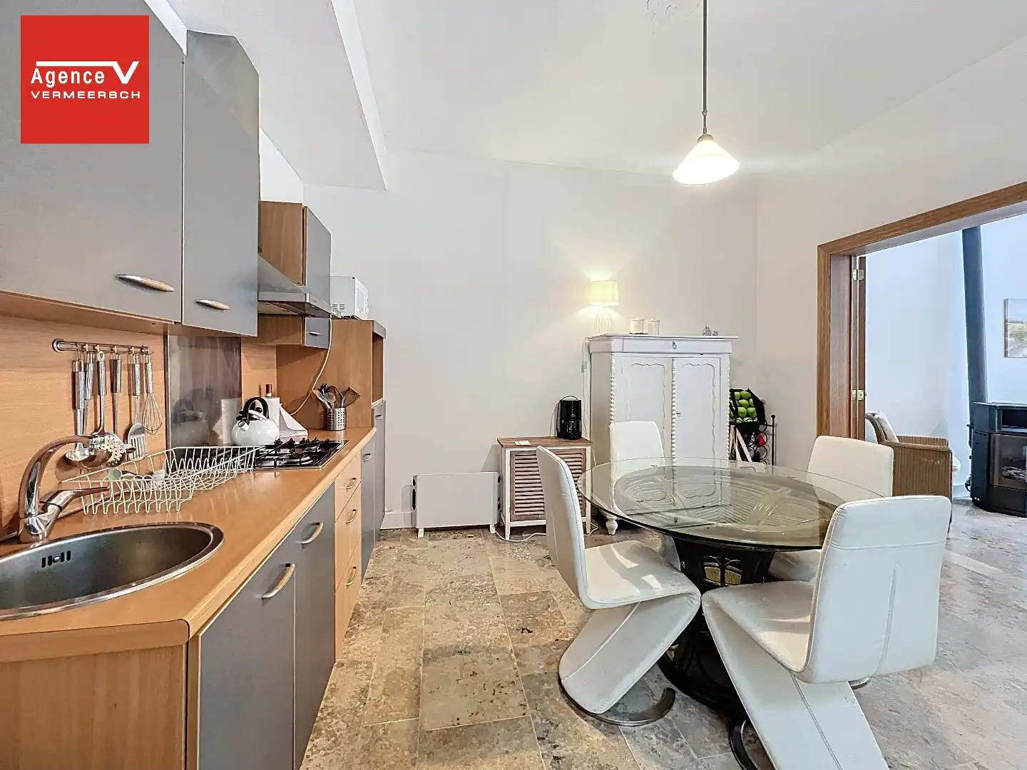  Aangenaam gemeubileerd 1-slkr appartement in burgerwoning. foto 2