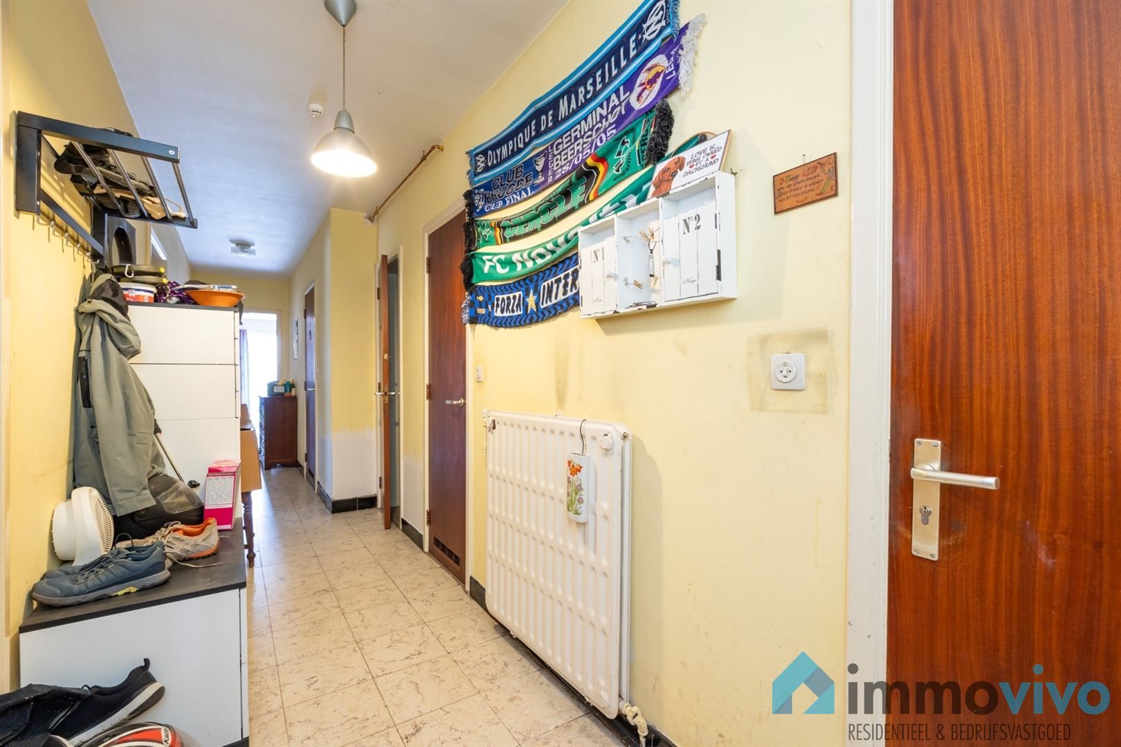 Ruim gelijkvloersappartement met 3 slpk's en koer foto 13