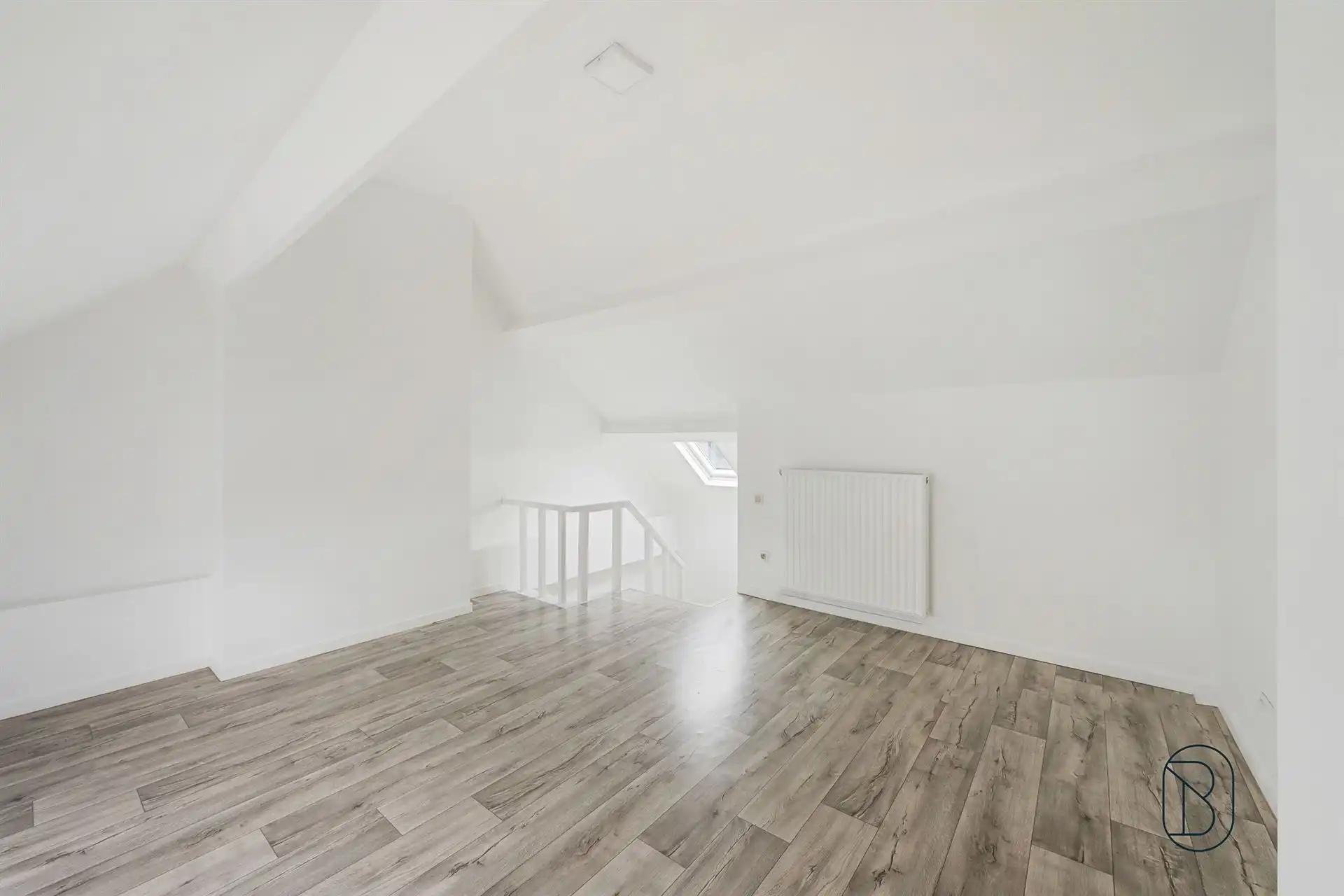 Goedgelegen gerenoveerde woning foto 15