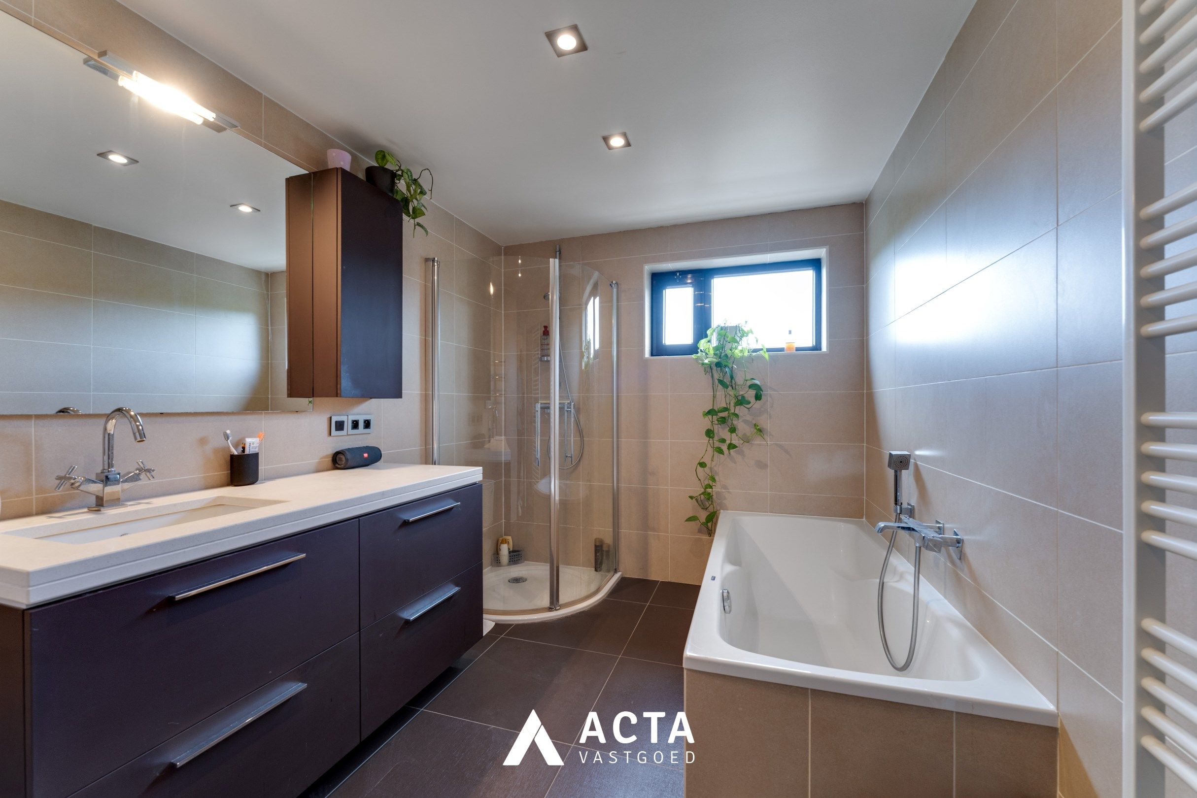 Instapklaar dakappartement met twee terrassen en parkzicht foto 15