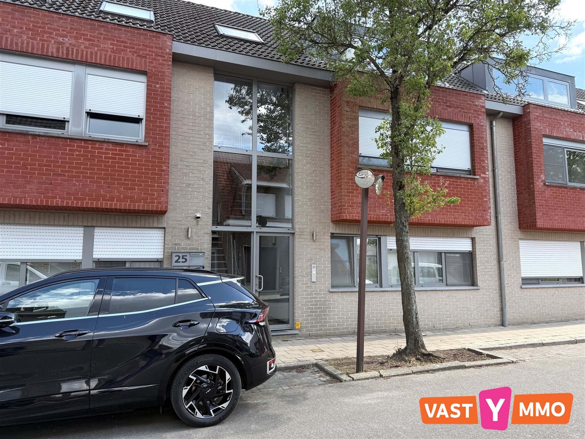 Appartement met tuin foto {{pictureIndex}}