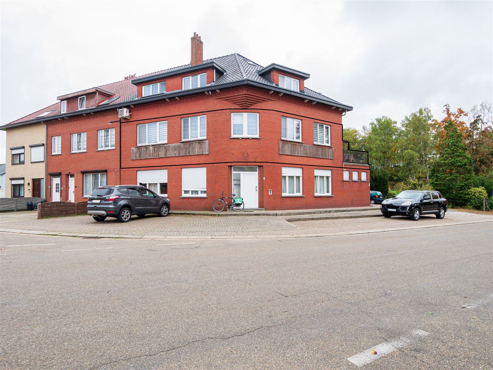 Appartement foto {{pictureIndex}}