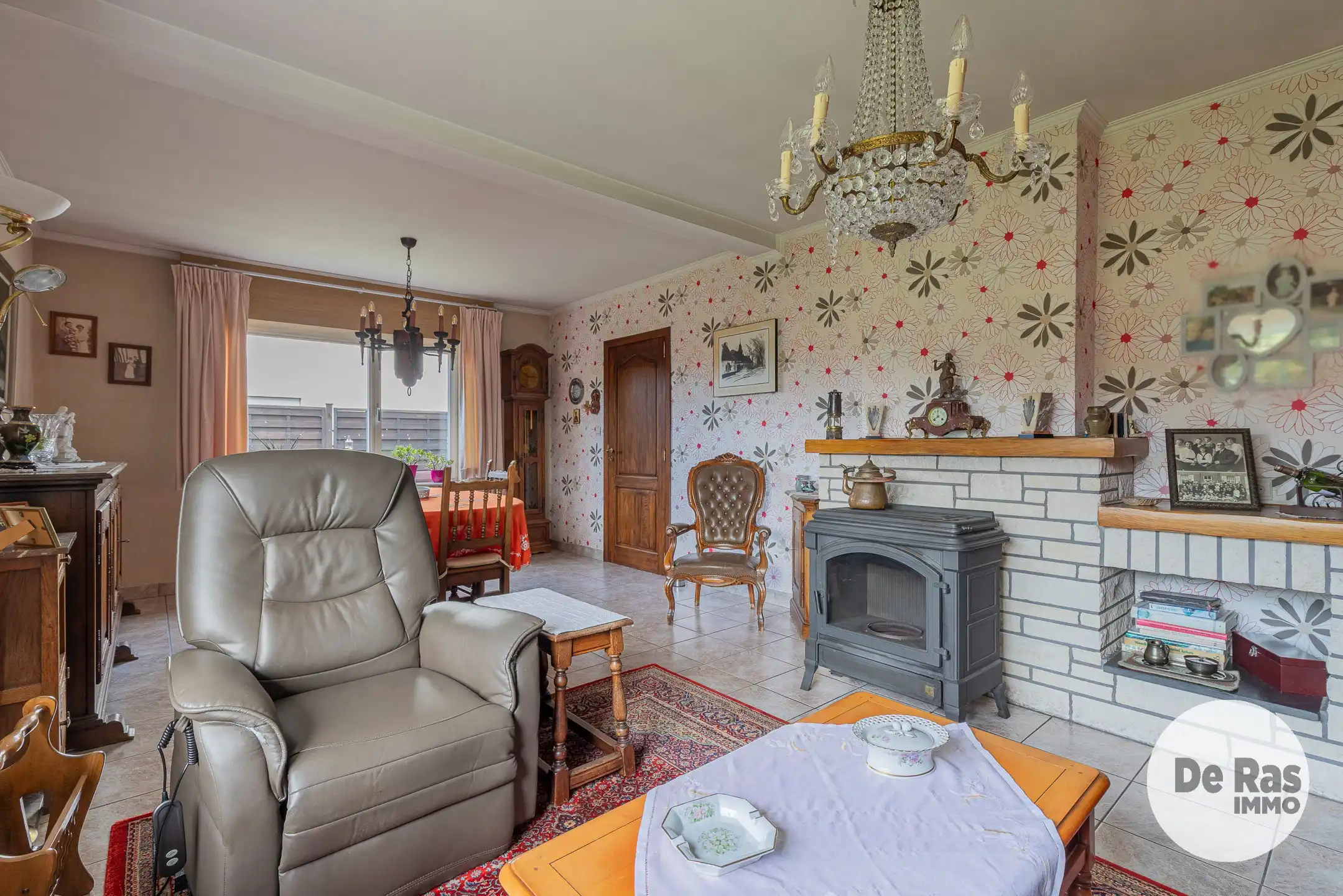 SCHELLEBELLE- Te renoveren woning in een rustige verkaveling foto 12