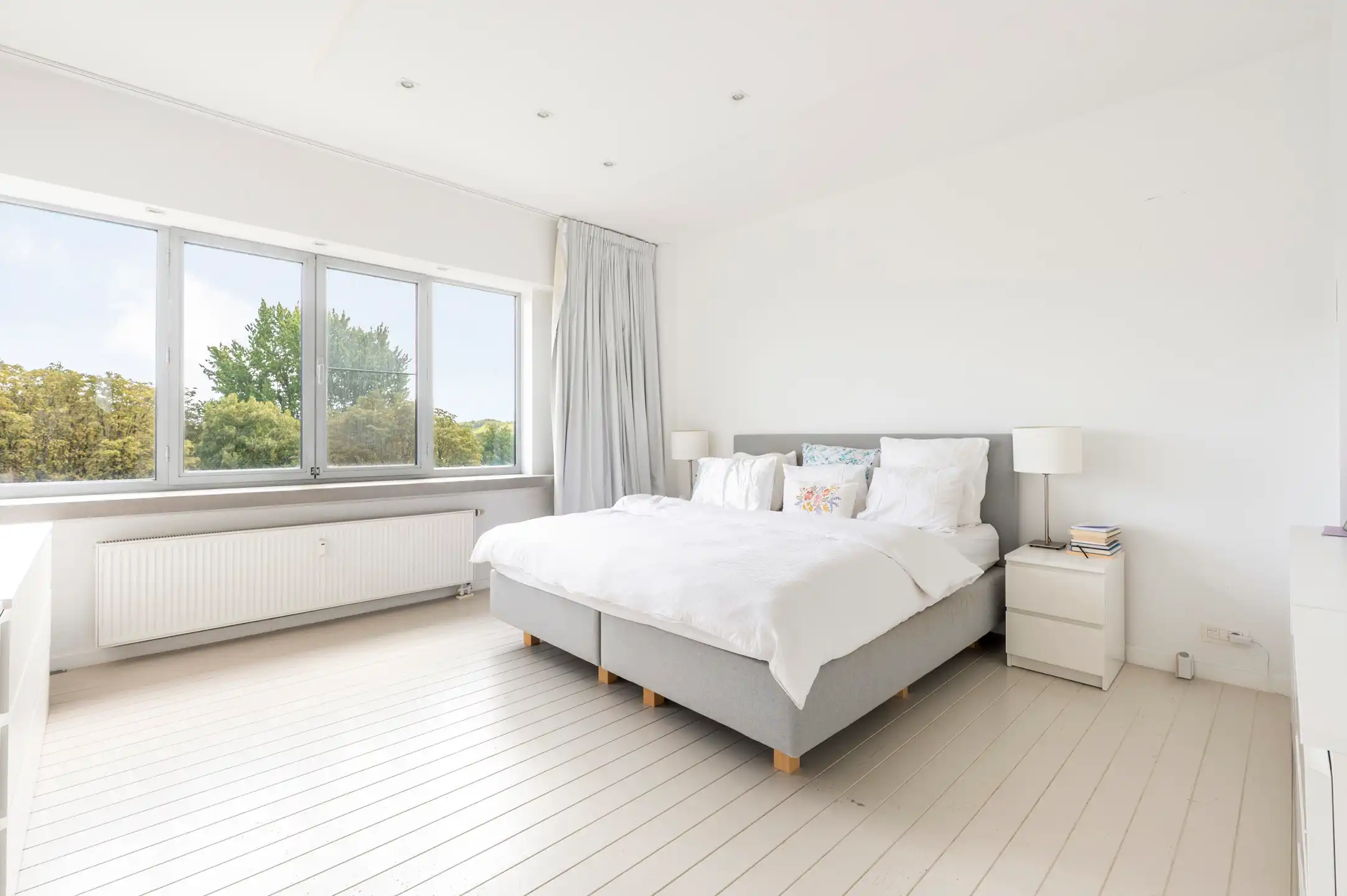 ANTWERPEN - Instapklaar drie slaapkamer appartement foto 6