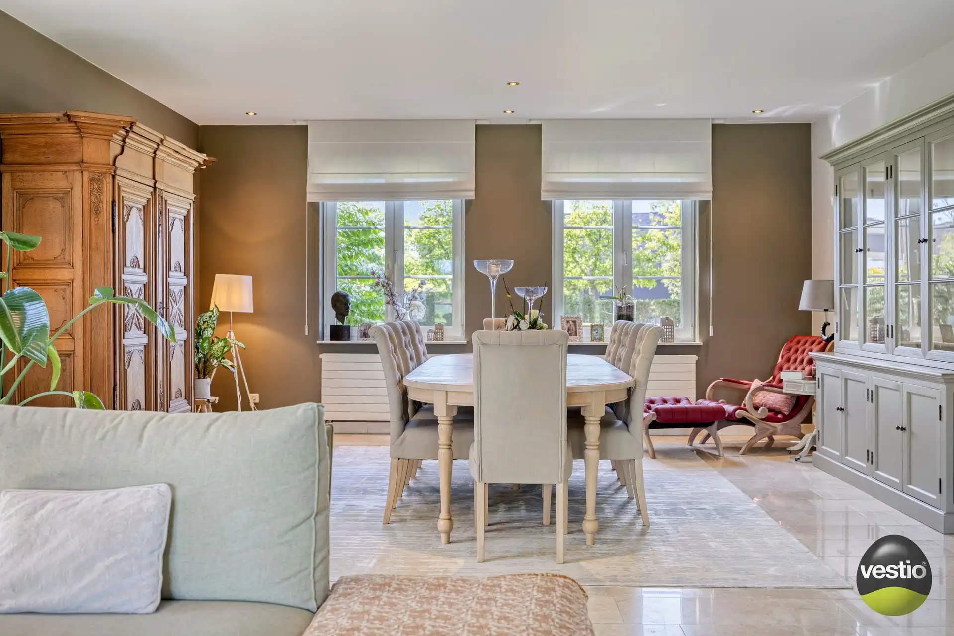Landelijke villa met 5 slaapkamers op prachtig perceel van 35a 10ca foto 3
