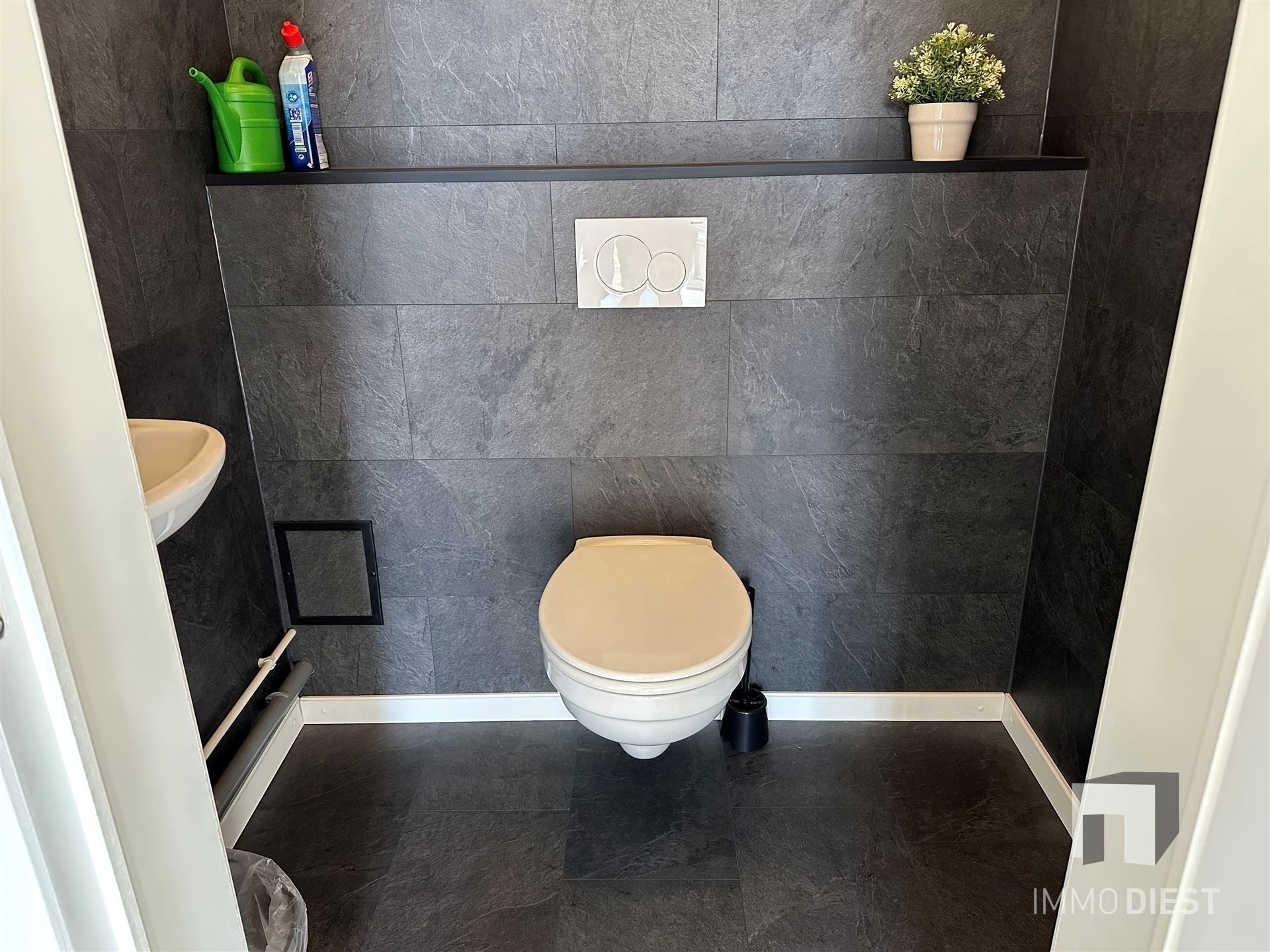 Unieke woning met praktijk en bouwgrond op zichtlocatie foto 17