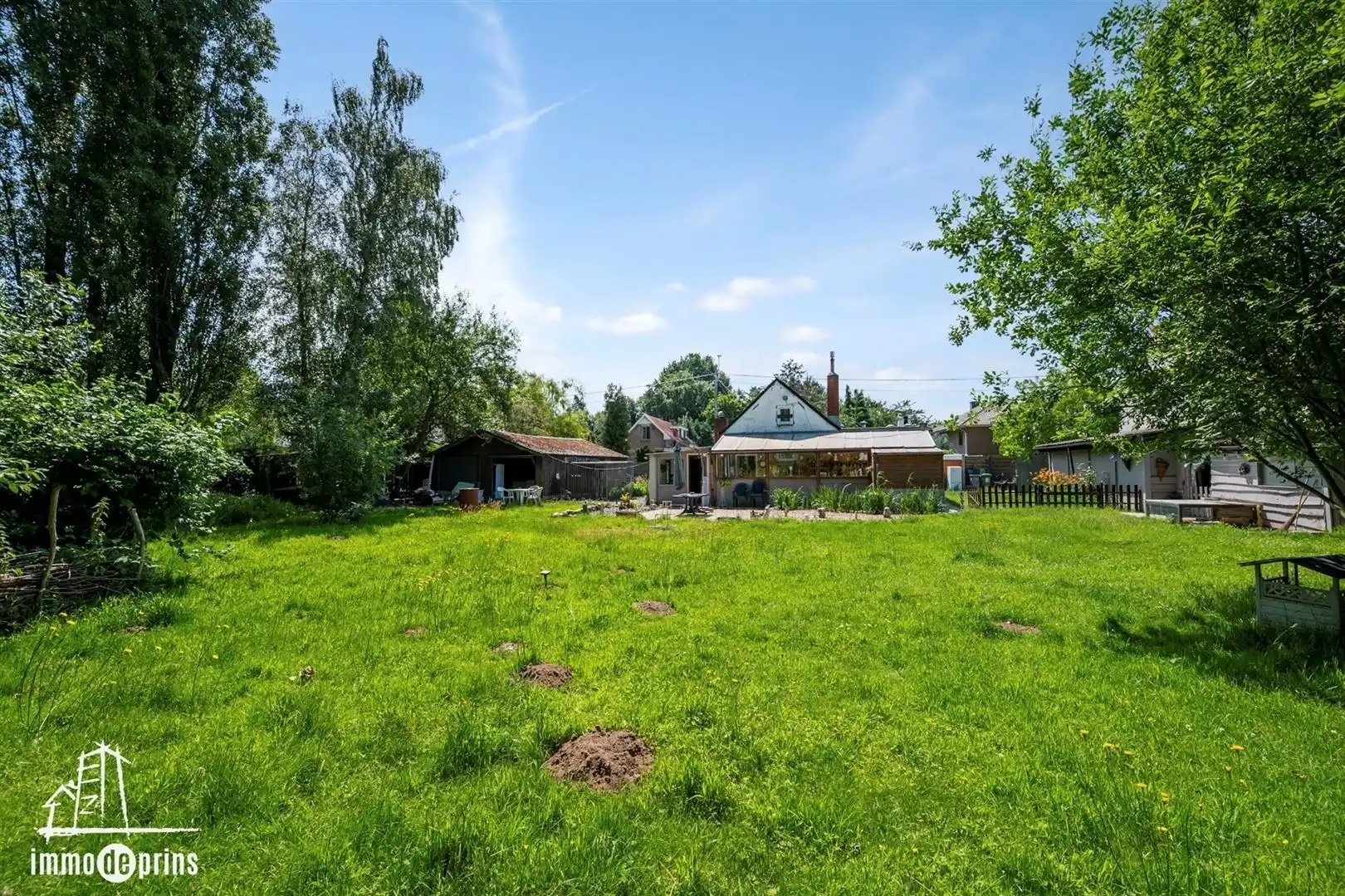 Te renoveren woning op 1.865 m² – projectgrond mogelijk (mits vergunning)
Landelijk gelegen in Nieuwkerken-Waas foto 3