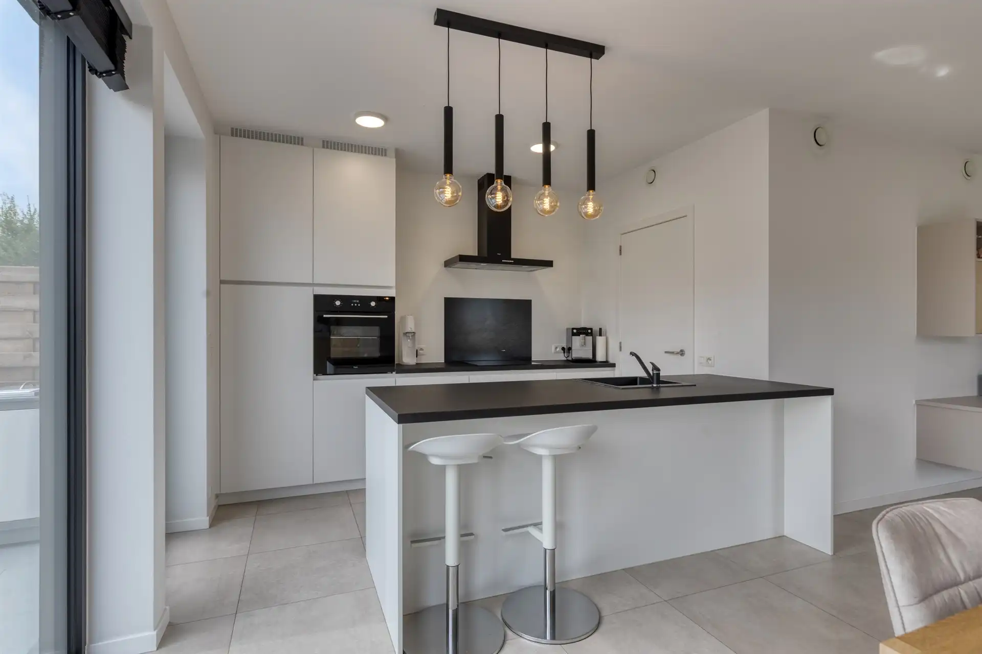 Prachtige nieuwbouwwoning (onder Registratierechten) foto 11