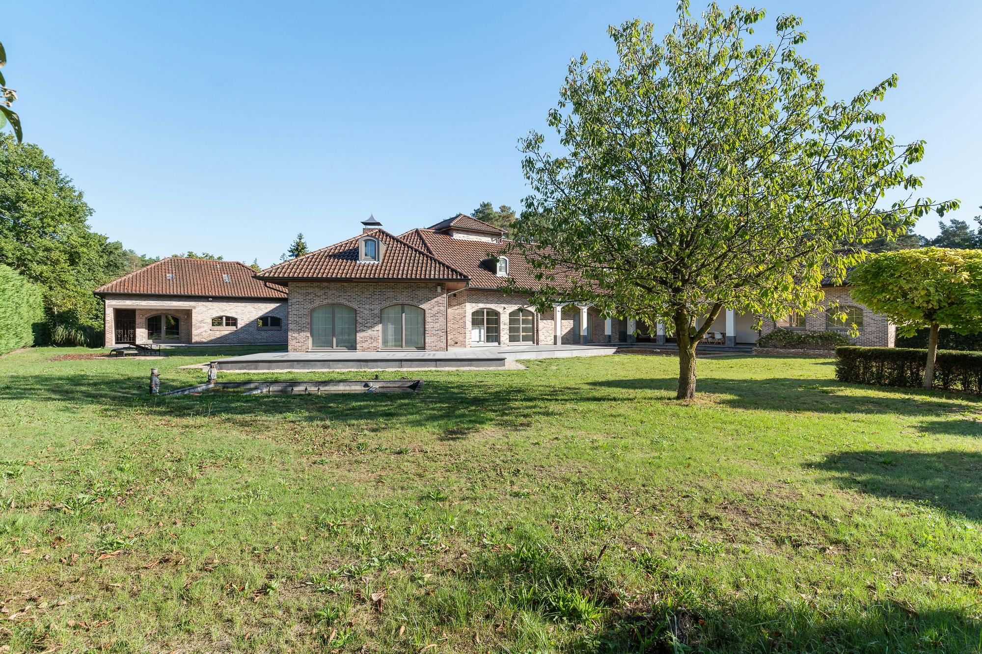 residentieel gelegen villa op 3490 m² te koop in Lichtaart foto 52