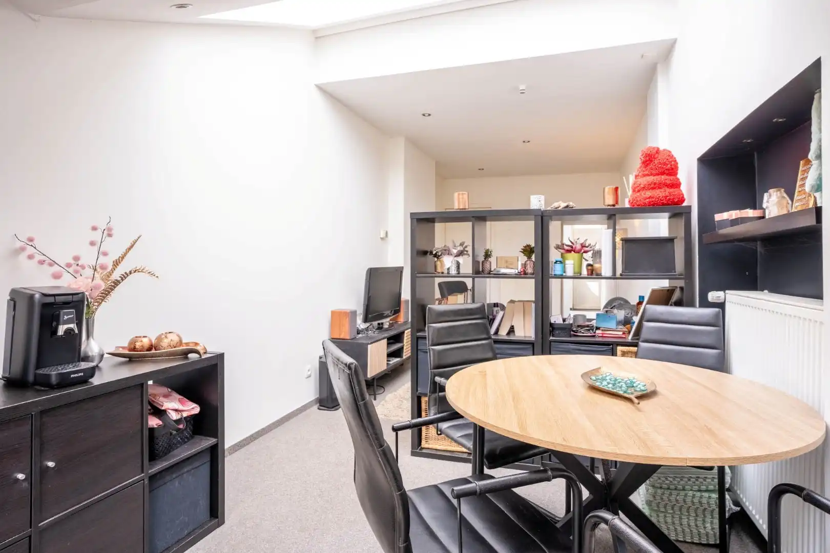 Een knusse rijwoning met tuintje en 3 slaapkamers, gelegen pal in het centrum van Maaseik. foto 10