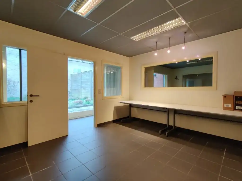 Moorslede – Ruim pand met potentieel voor een appartement met tuin foto 7