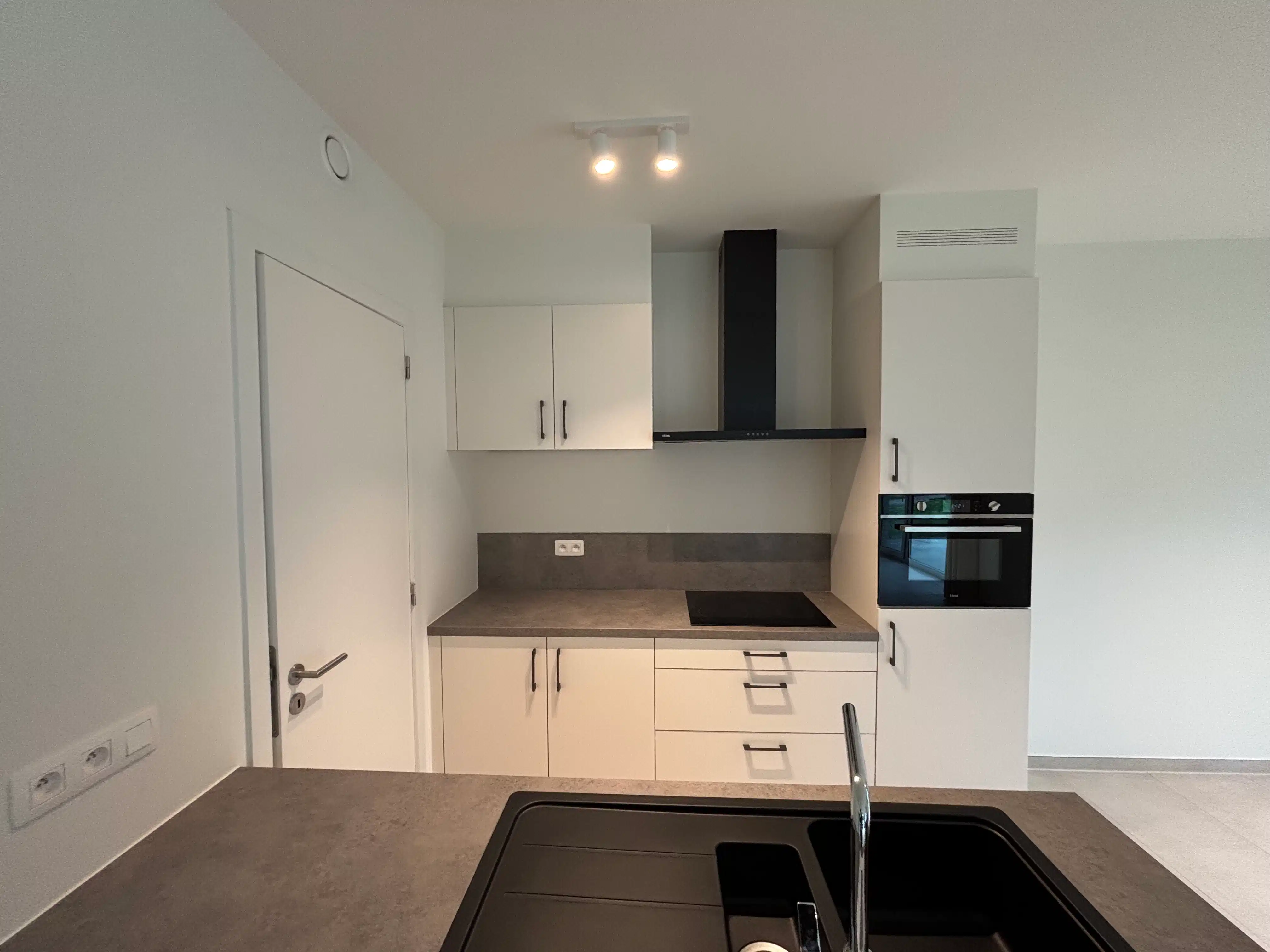 Te Huur – Modern Nieuwbouwappartement op de Oude Kodak-site in Koningslo! foto 2