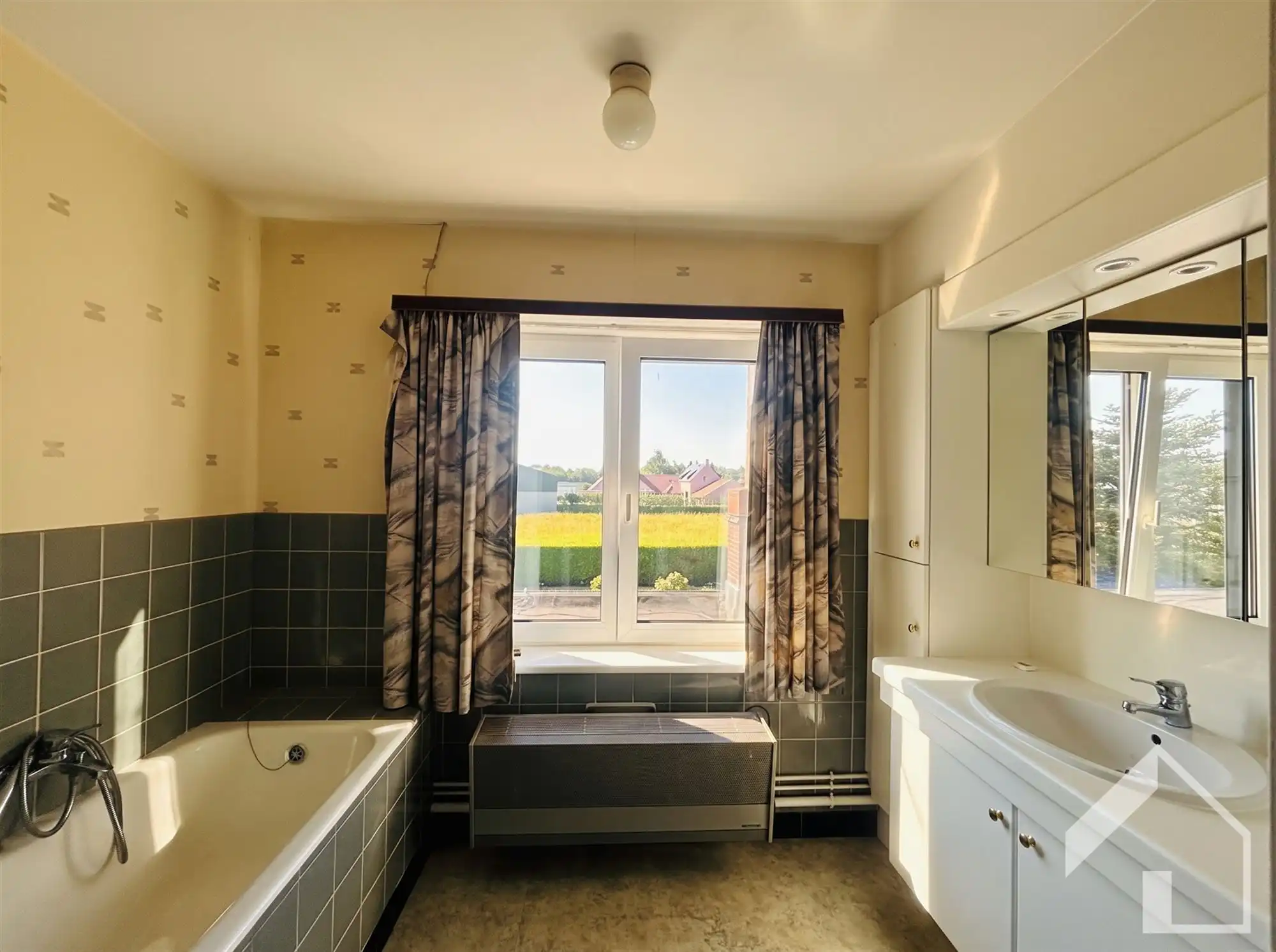 Te renoveren woning op een perceel van 1984m2 foto 14