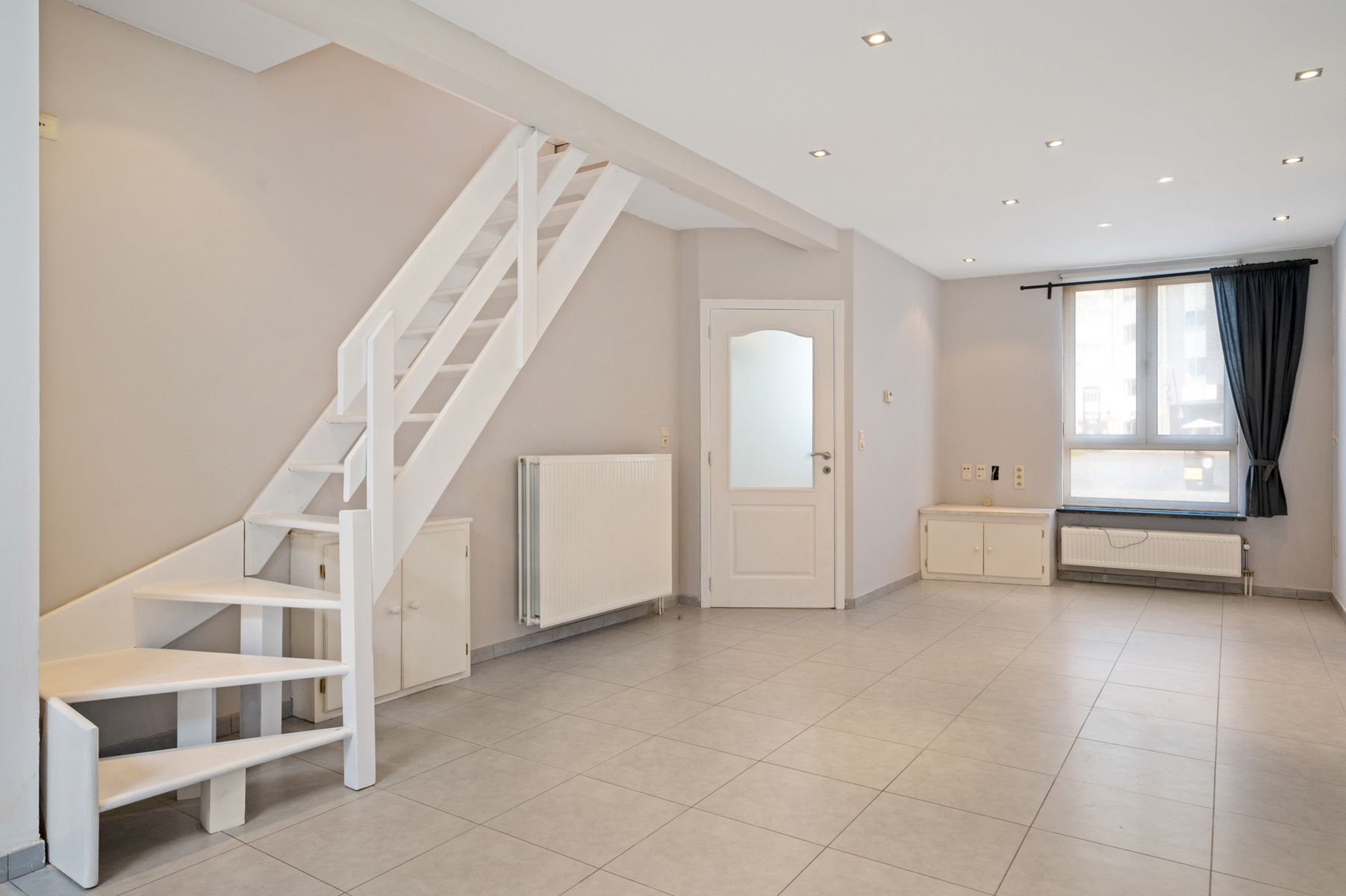 Instapklare eengezinswoning met 2 à 3 slaapkamers en tuin. foto 3