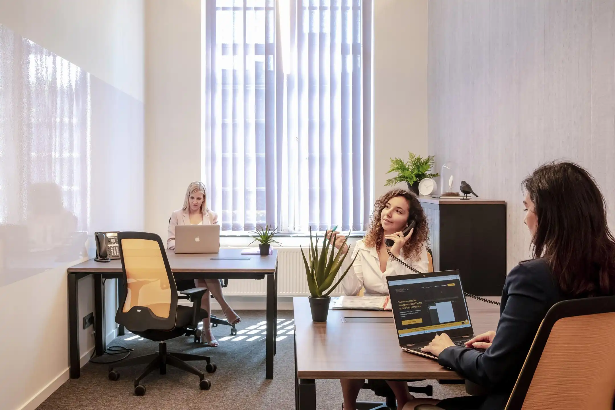 Kantoor te huur foto 9