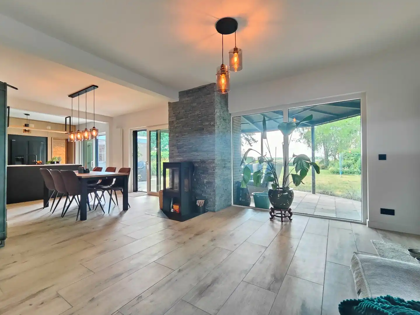 Ruimte, luxe en prachtig zicht foto 11