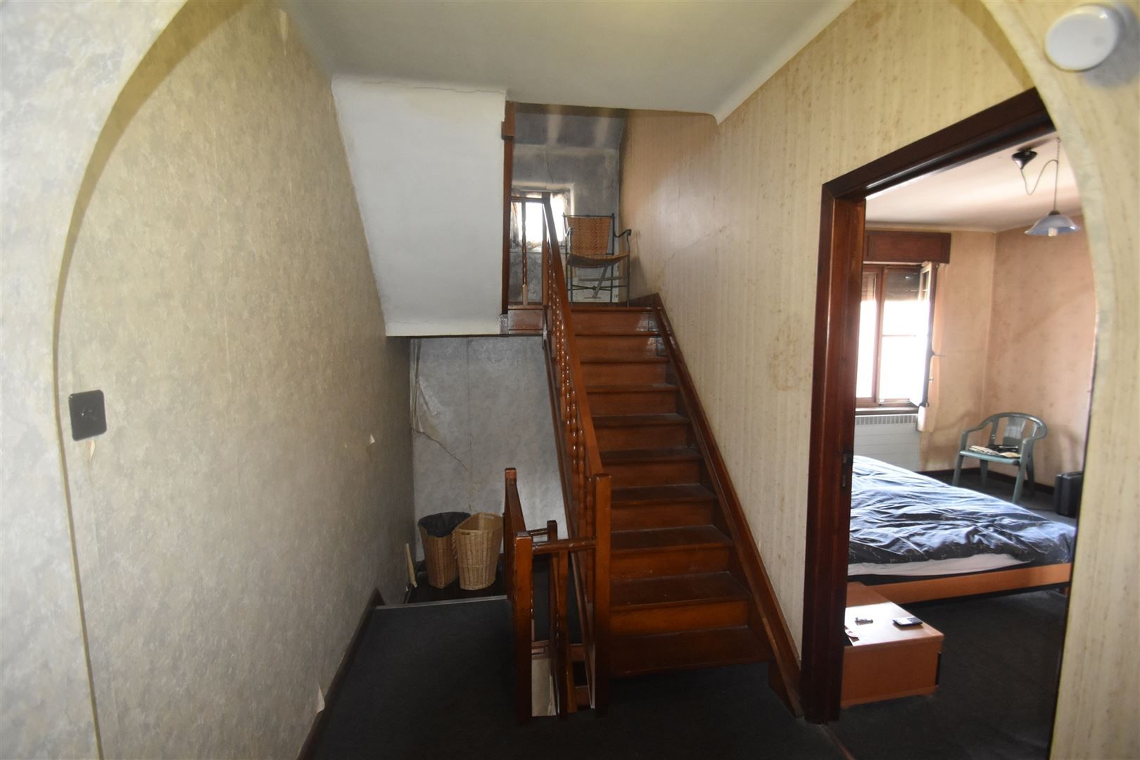 Renovatiewoning op goede locatie  foto 5