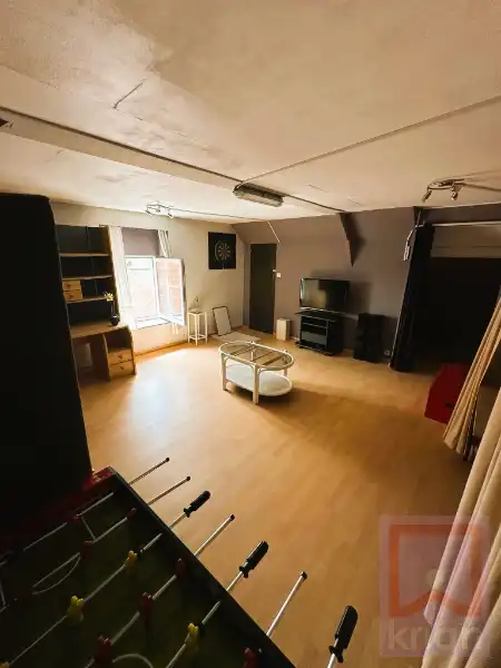 Instapklare gezinswoning met 4 slaapkamers, mooie grote tuin en ruime parkeermogelijkheden foto 22
