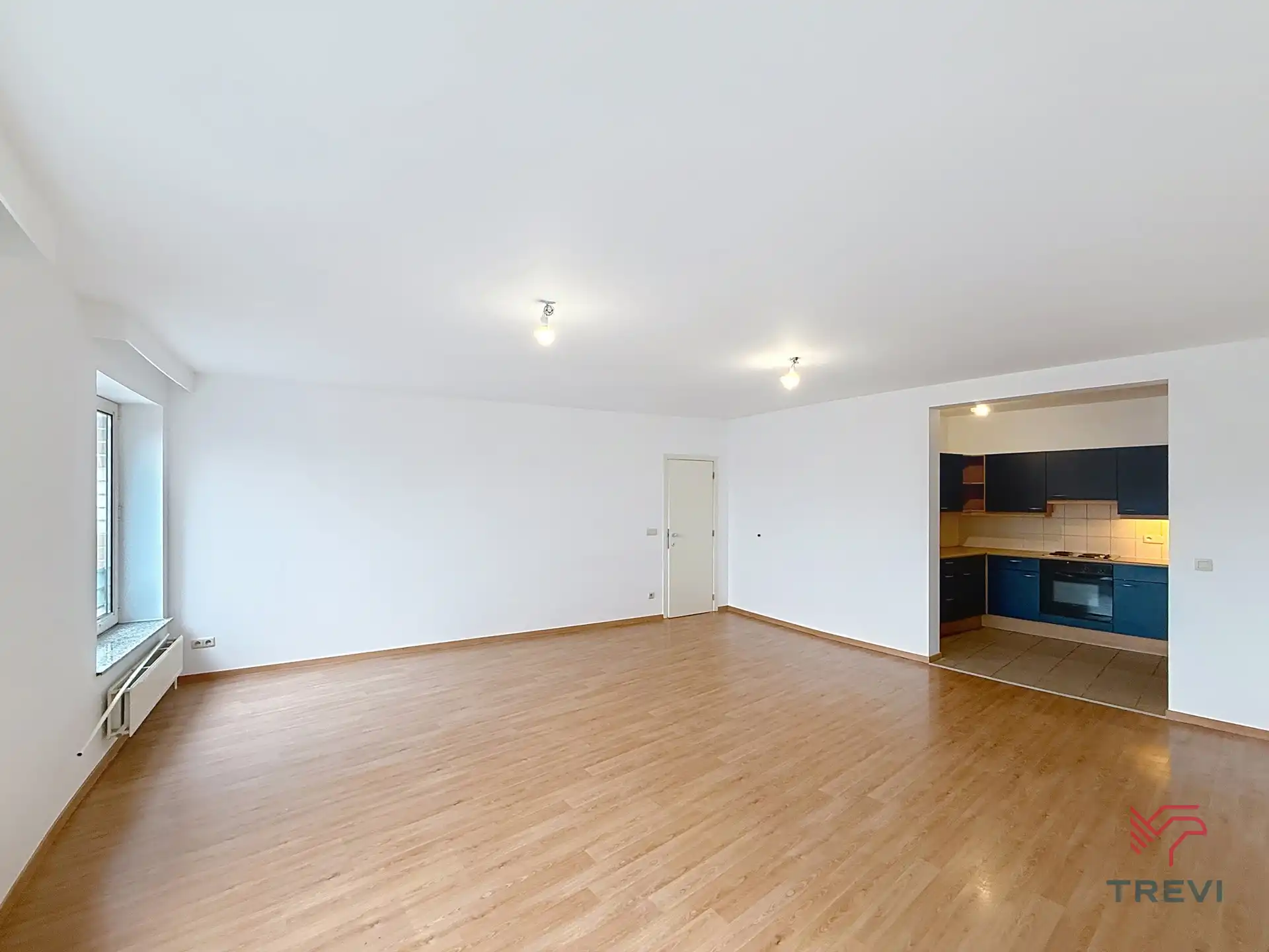 Appartement met 1 slaapkamer + volledig opgeknapt kantoor! foto 4